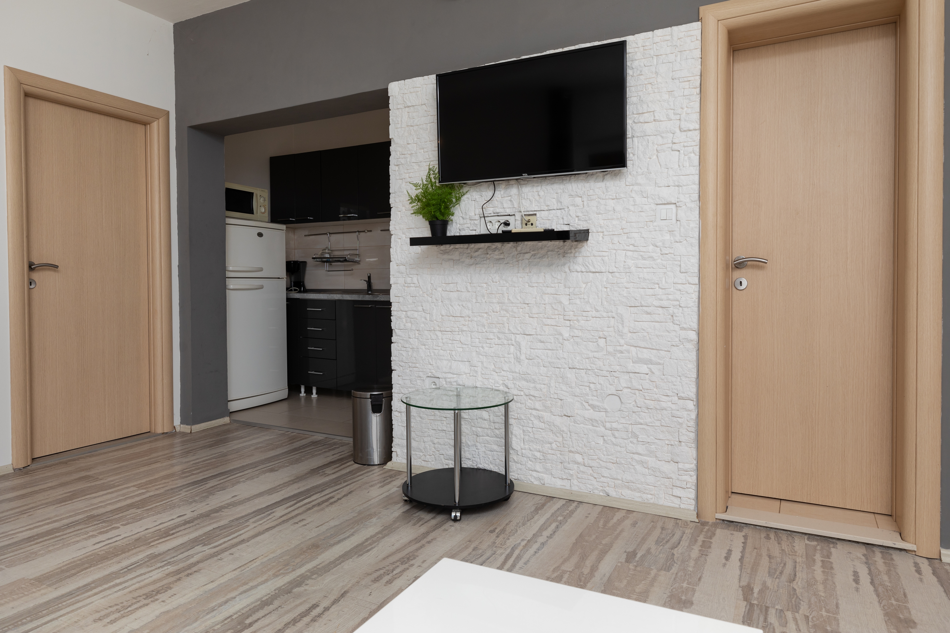 Two bedroom apartment near beach Mimice, Omiš  A-f