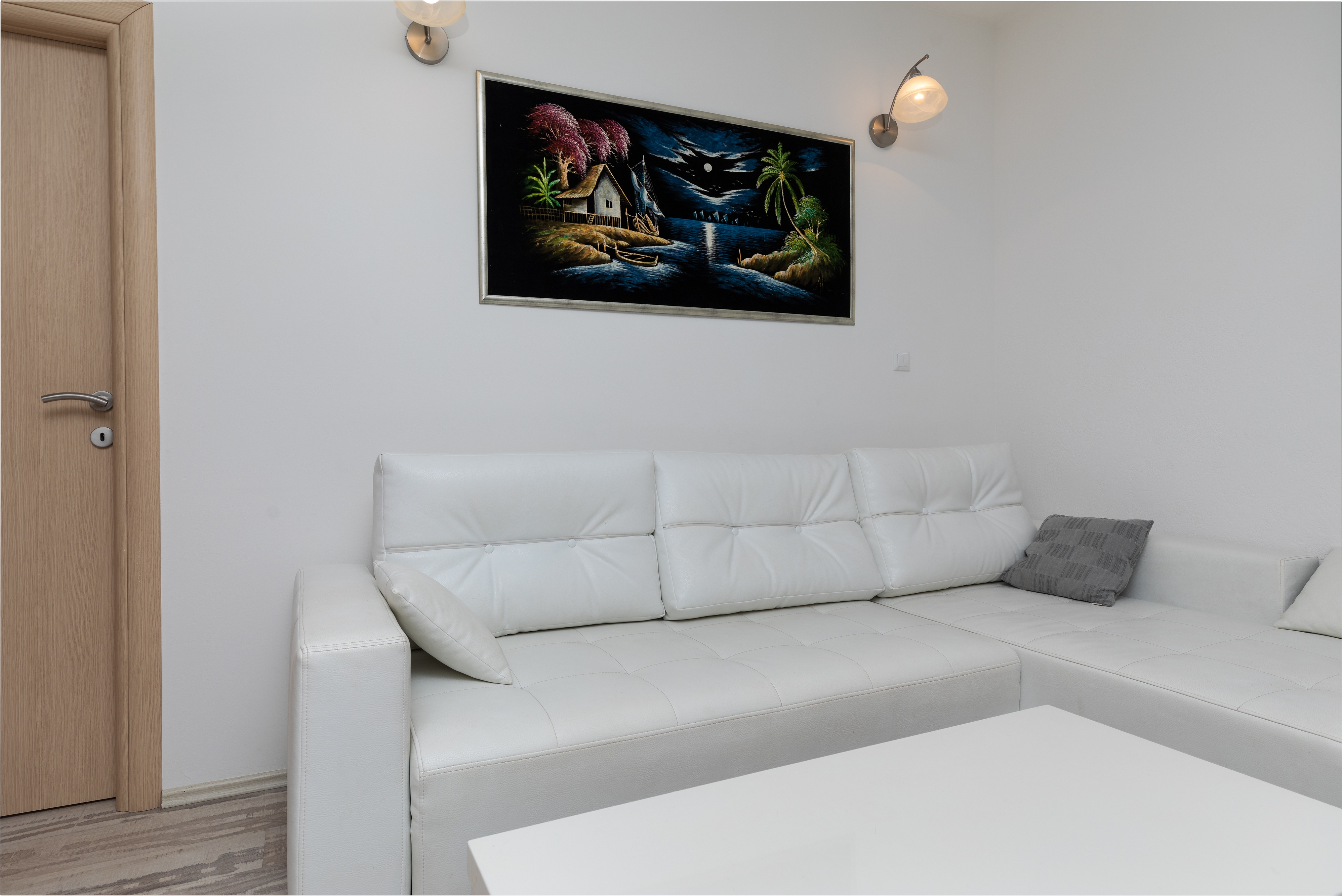 Two bedroom apartment near beach Mimice, Omiš  A-f