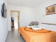 Duće, Bedroom in the apartment, WiFi.