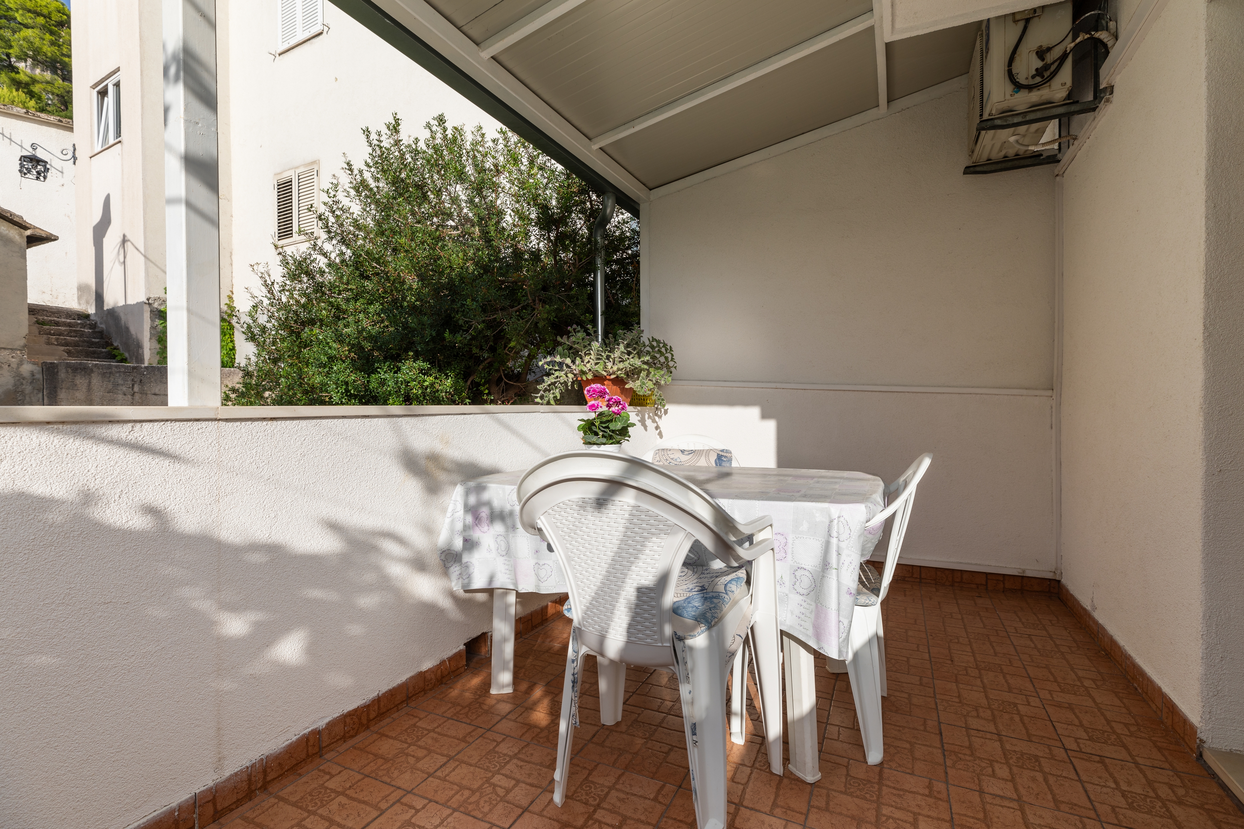 One bedroom apartment with terrace Omiš  A-a