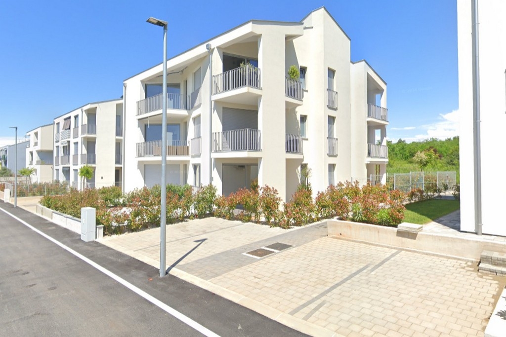 Garçonnière avec le balcon Zambratija, Umag (AS-27474-a)