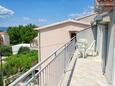 Shared balcony Duće, Shared balcony in the studio-apartment, dopusteni kucni ljubimci.