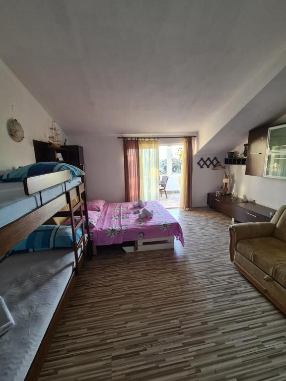 Top Hvar Rapak Top Hvar Rapak