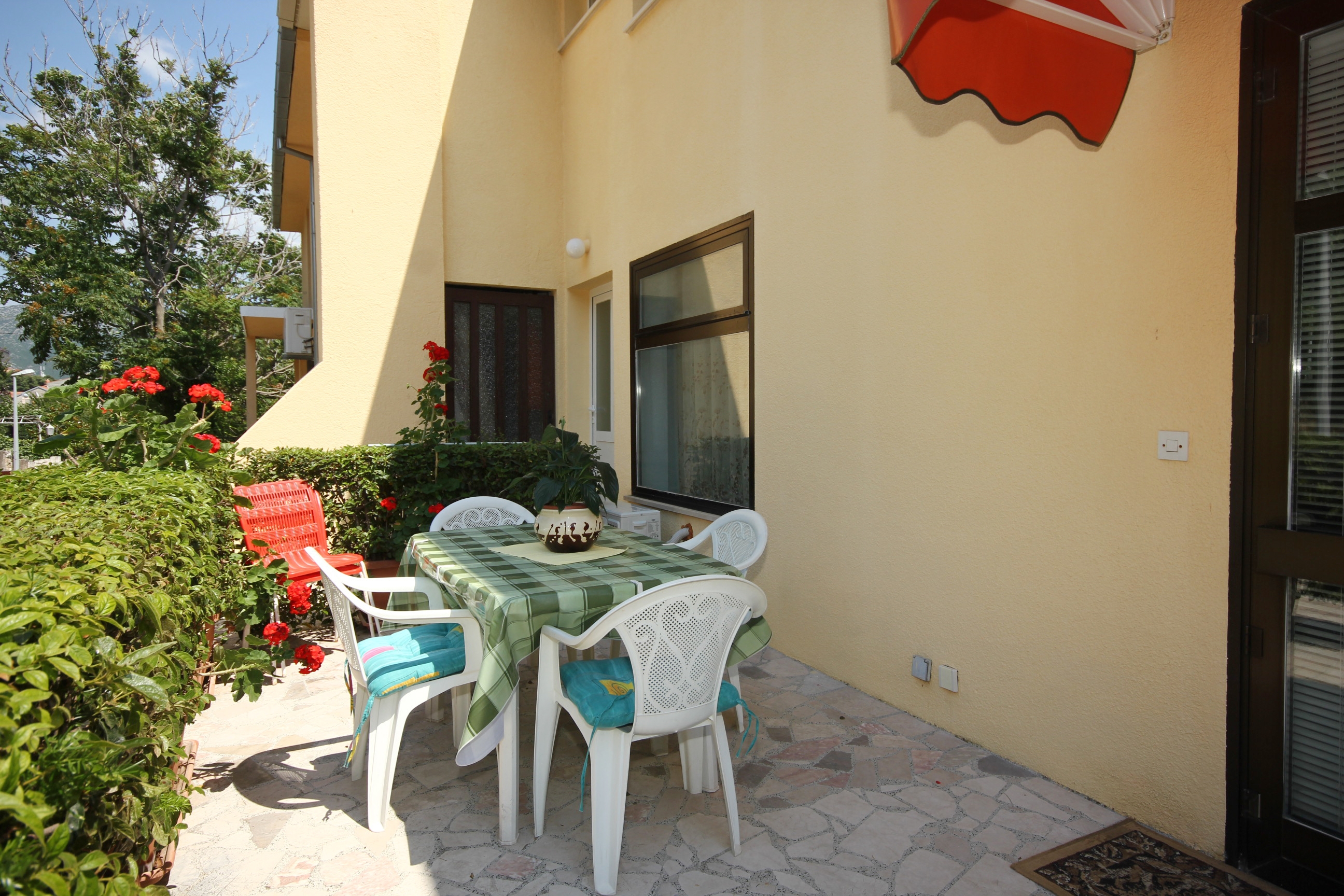 Two bedroom apartment with terrace and sea view Orebić, Pelješac  A-b