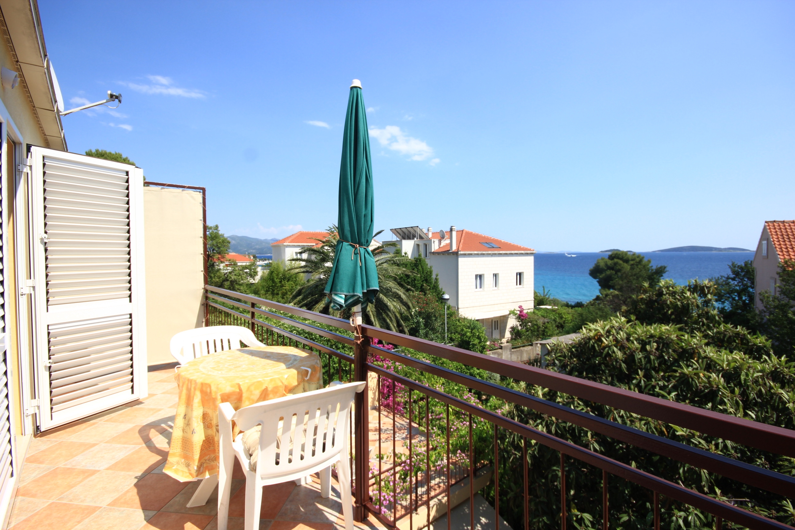One bedroom apartment with balcony and sea view Orebić, Pelješac  A-c