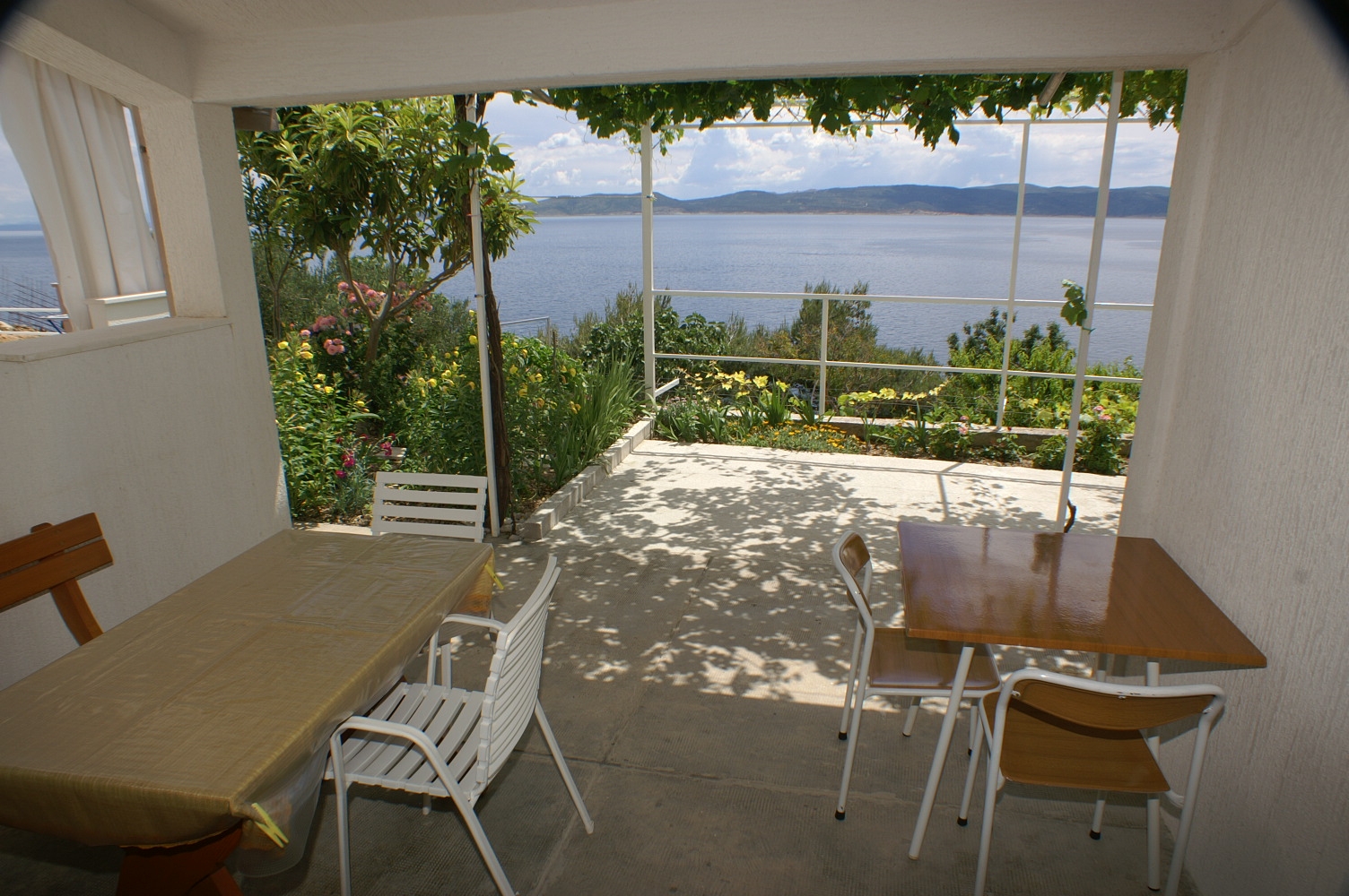 Studio flat near beach Pisak, Omiš (AS-2750-b) Studio flat near beach Pisak, Omiš (AS-2750-b)