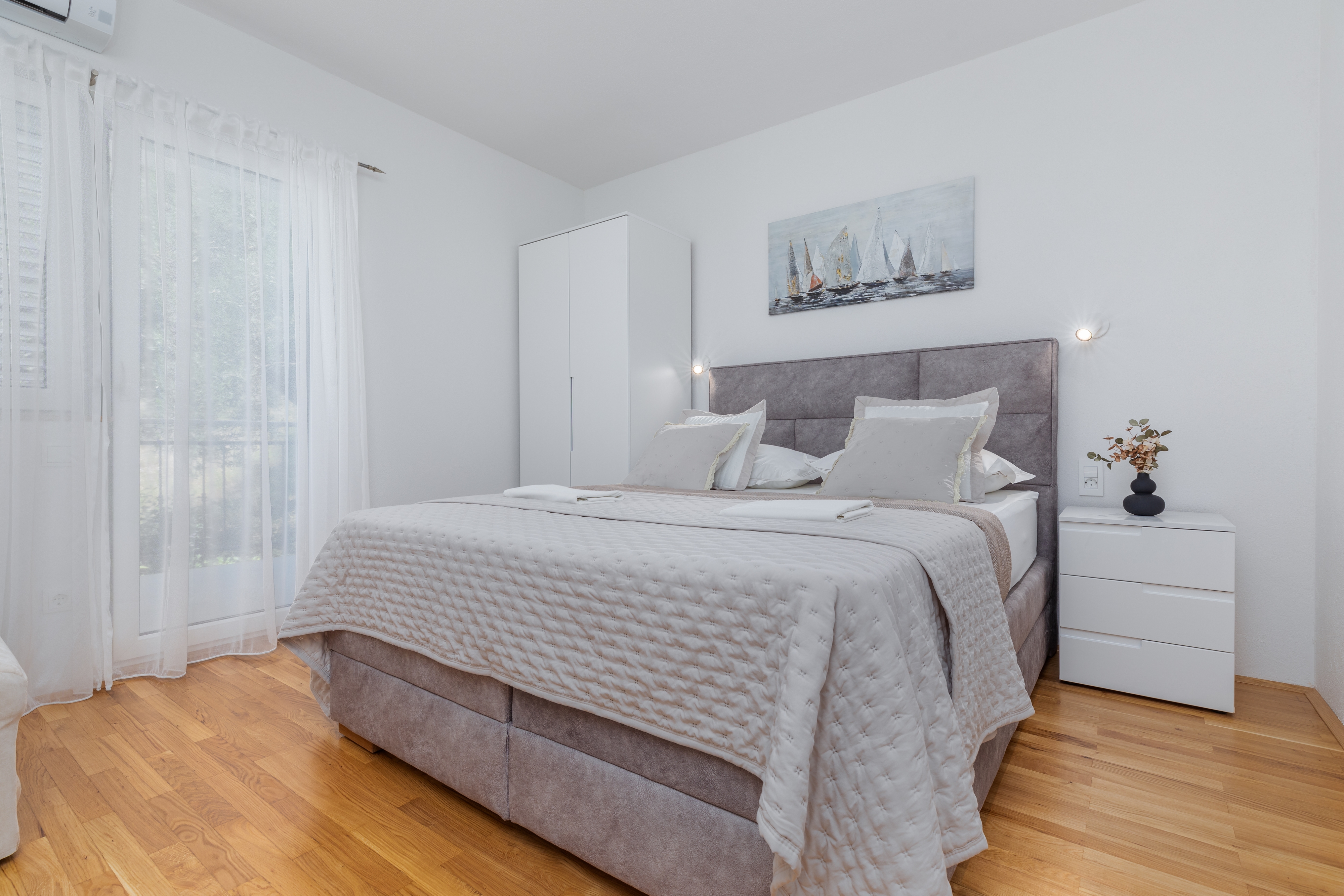 Two bedroom apartment with balcony and sea view Brela, Makarska (A-2752-a)