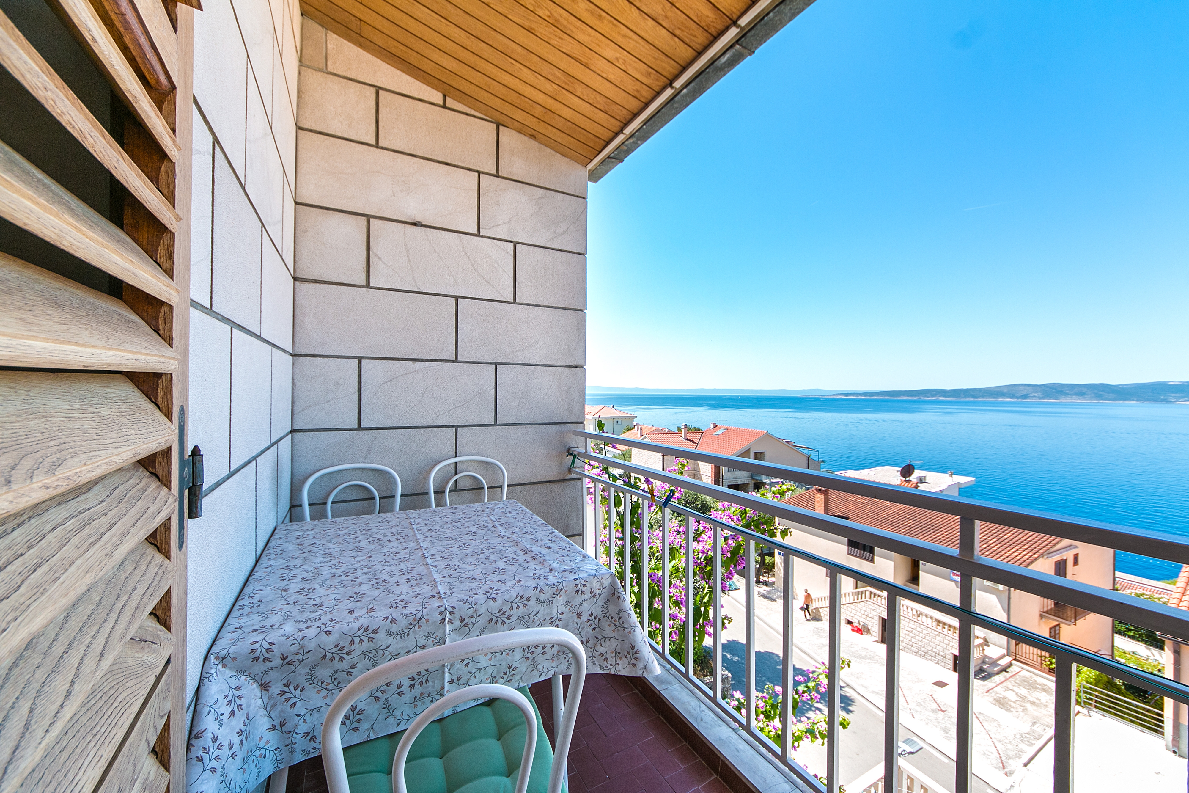 Two bedroom apartment with balcony and sea view Brela, Makarska  A-b
