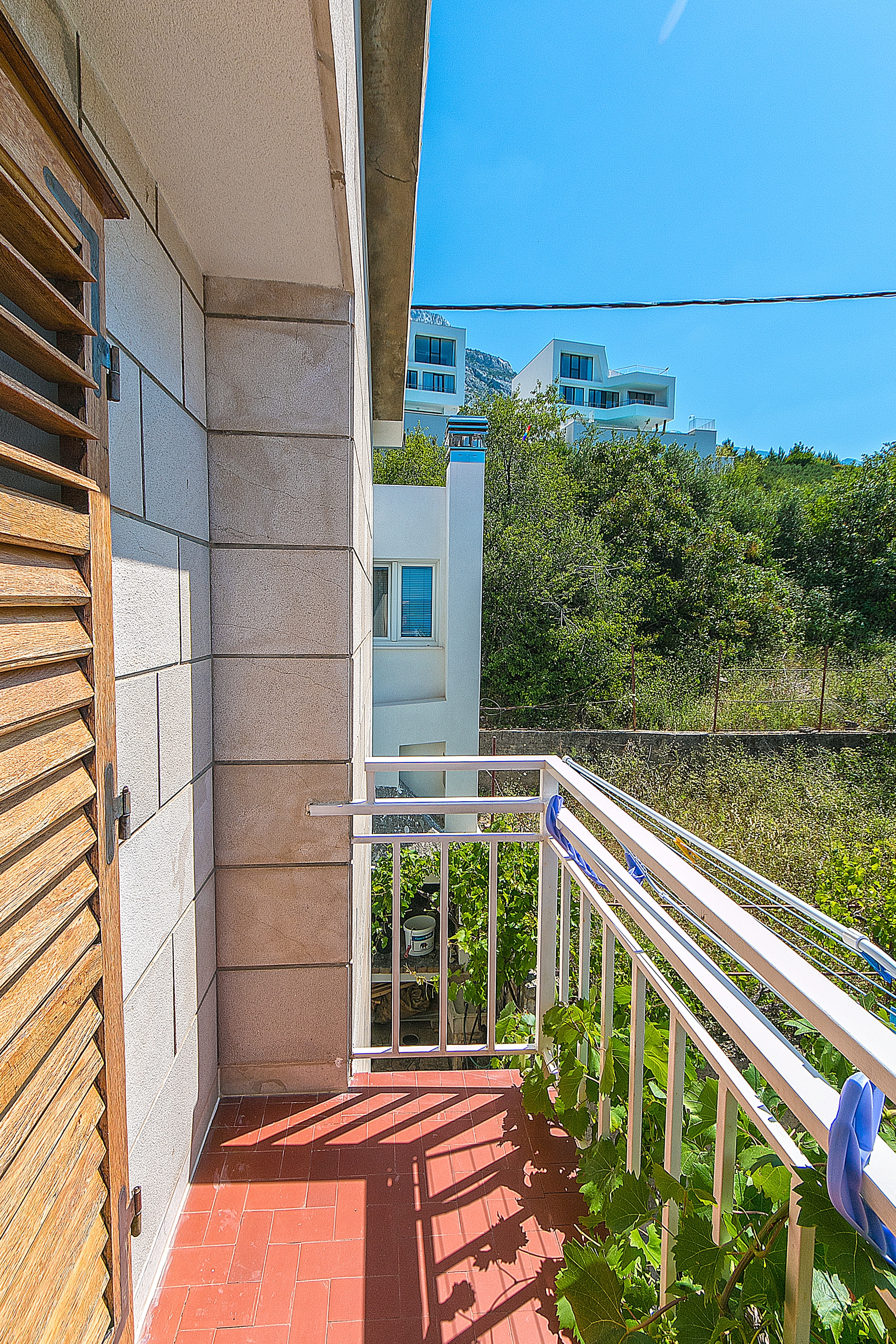 Two bedroom apartment with balcony and sea view Brela, Makarska  A-b