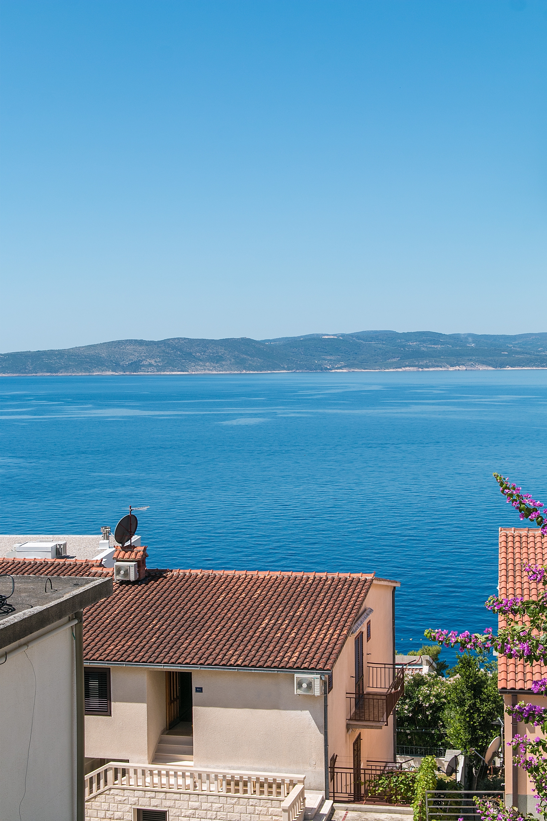 Two bedroom apartment with balcony and sea view Brela, Makarska  A-b