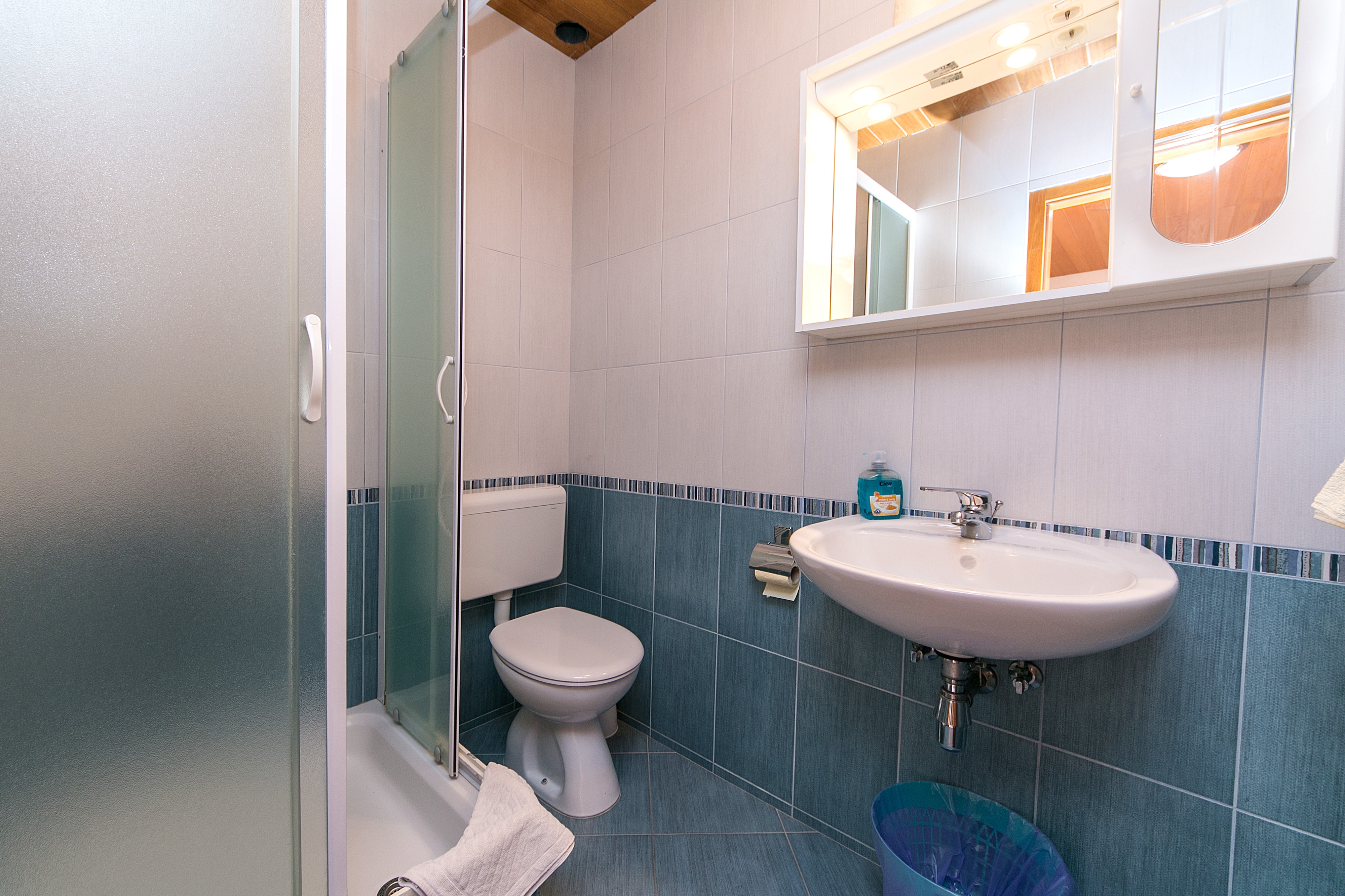Two bedroom apartment with balcony and sea view Brela, Makarska  A-b