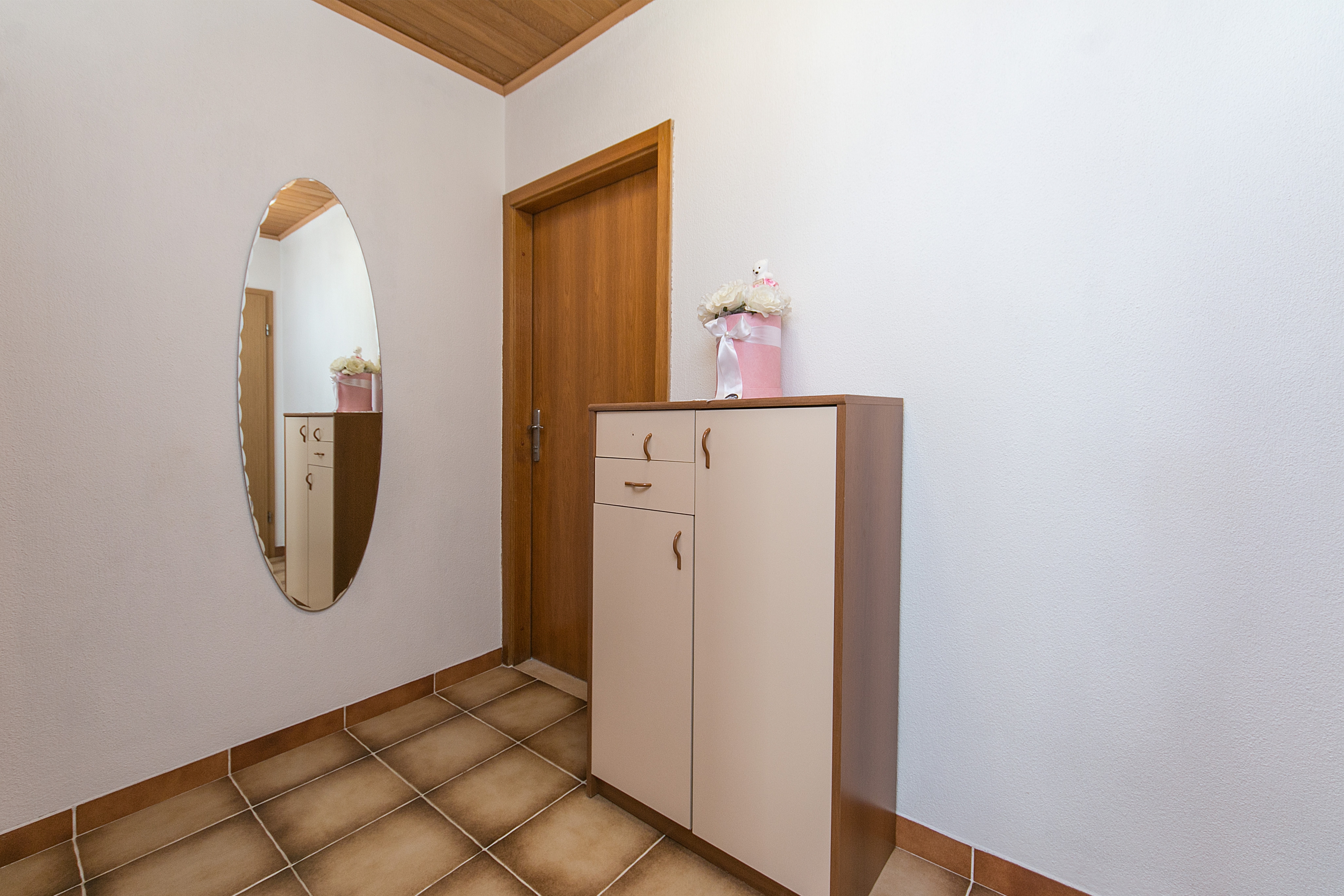 Two bedroom apartment with balcony and sea view Brela, Makarska  A-b