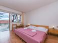 Ložnice Brela, Ložnice v ubytování typu studio-apartment, s klimatizací a WiFi.