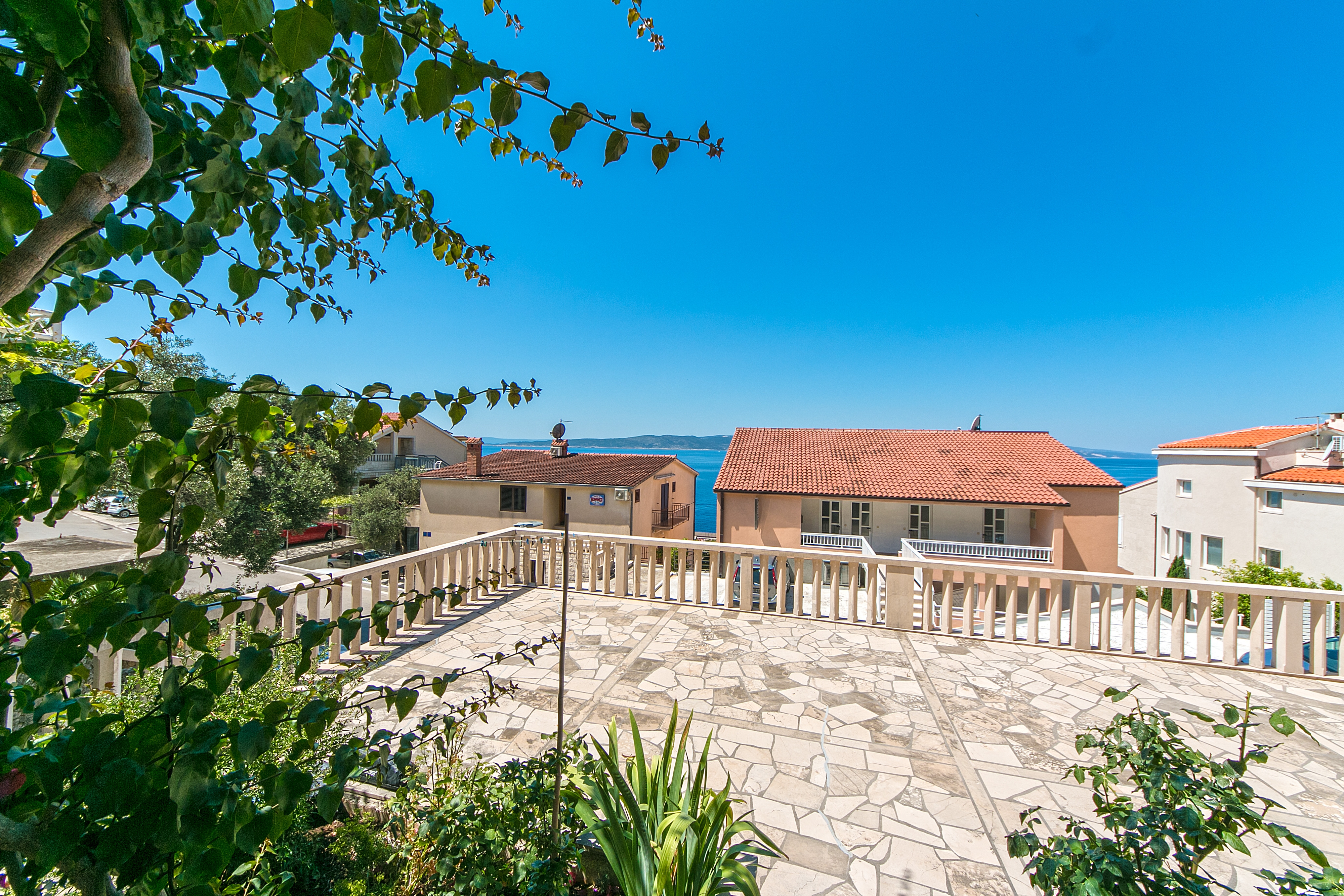 Studio flat with terrace and sea view Brela, Makarska  AS-c