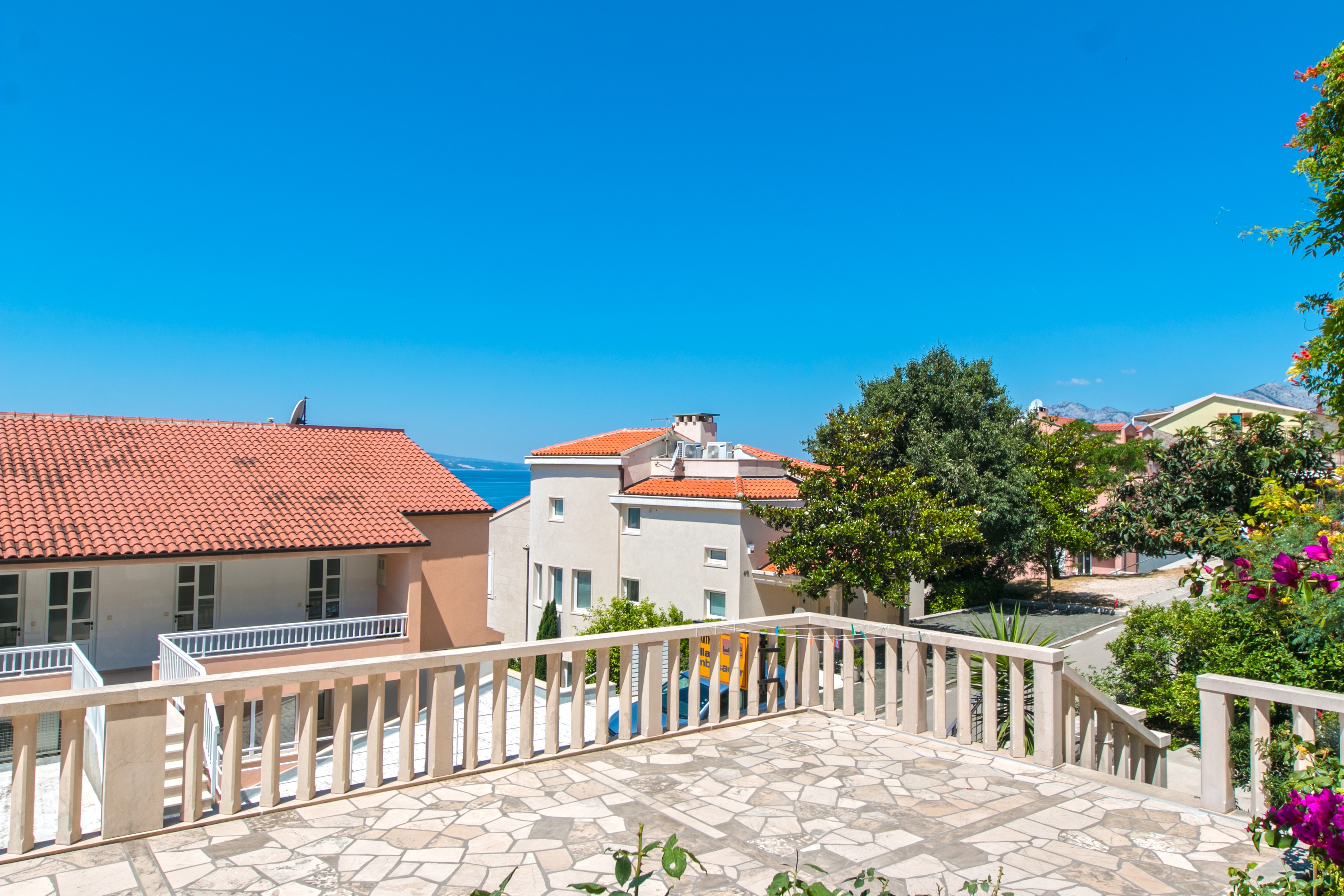 Studio flat with terrace and sea view Brela, Makarska  AS-c