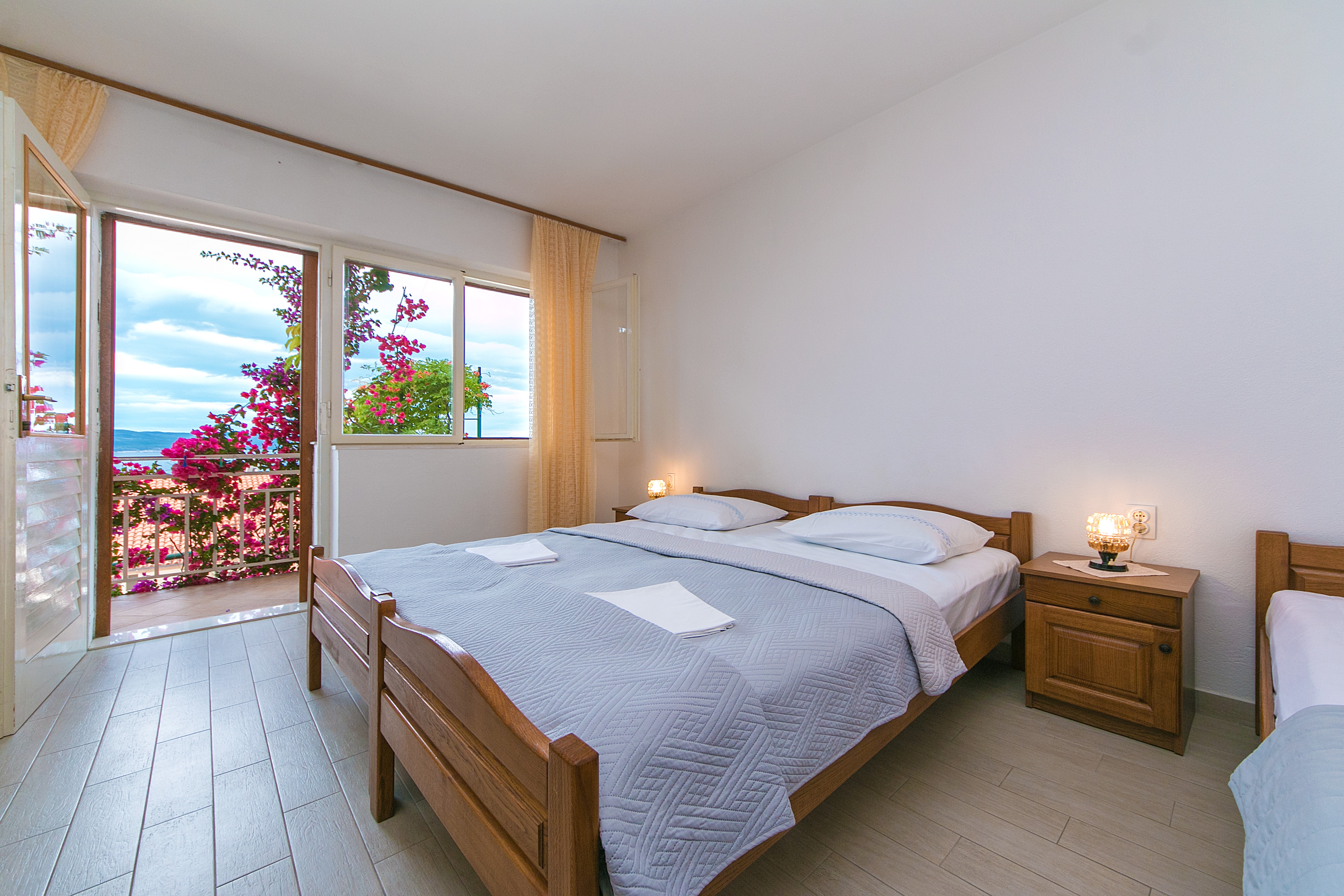 Studio flat with balcony and sea view Brela, Makarska (AS-2752-d) Studio flat with balcony and sea view Brela, Makarska (AS-2752-d)