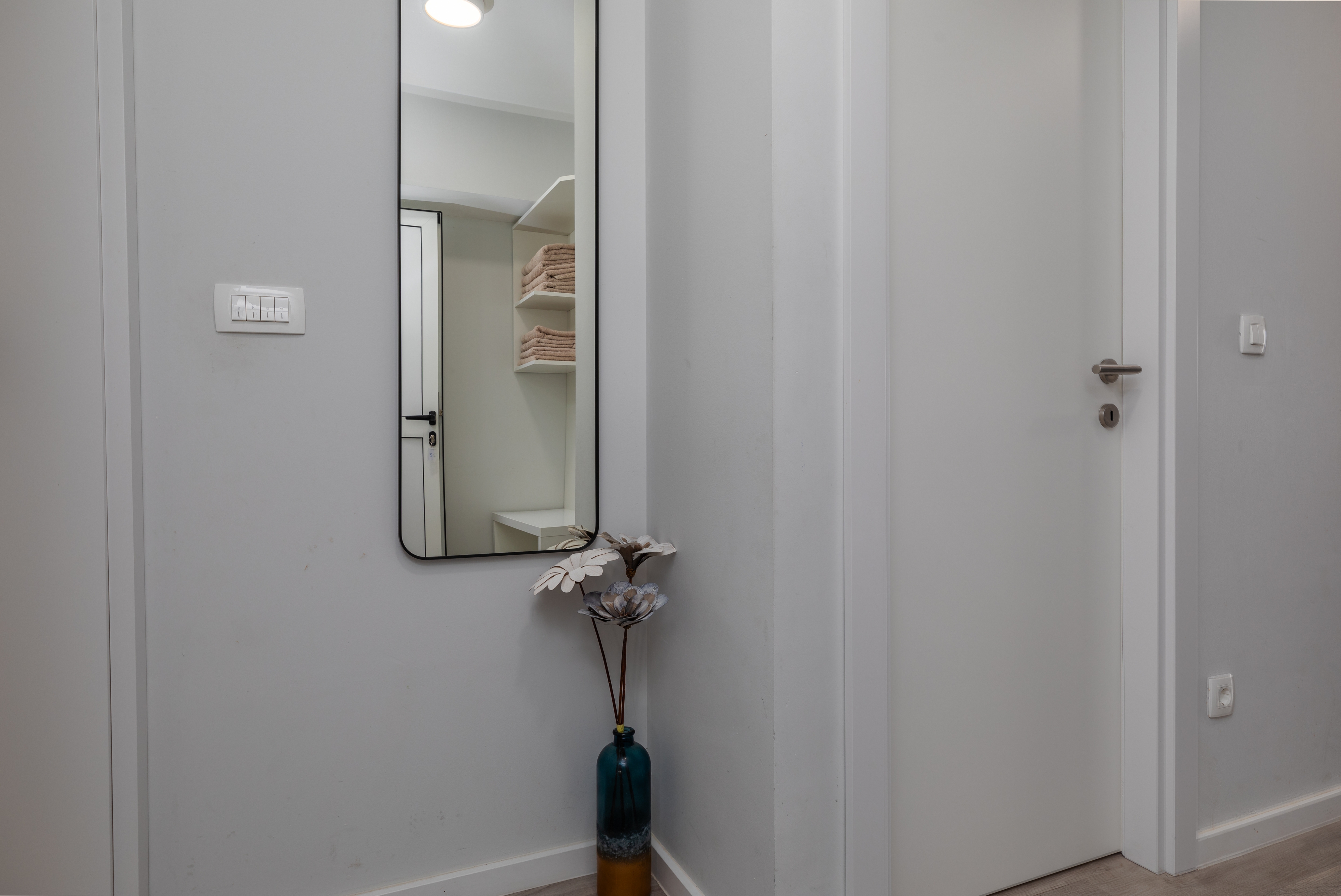 Two bedroom apartment with terrace and sea view Mimice, Omiš  A-b