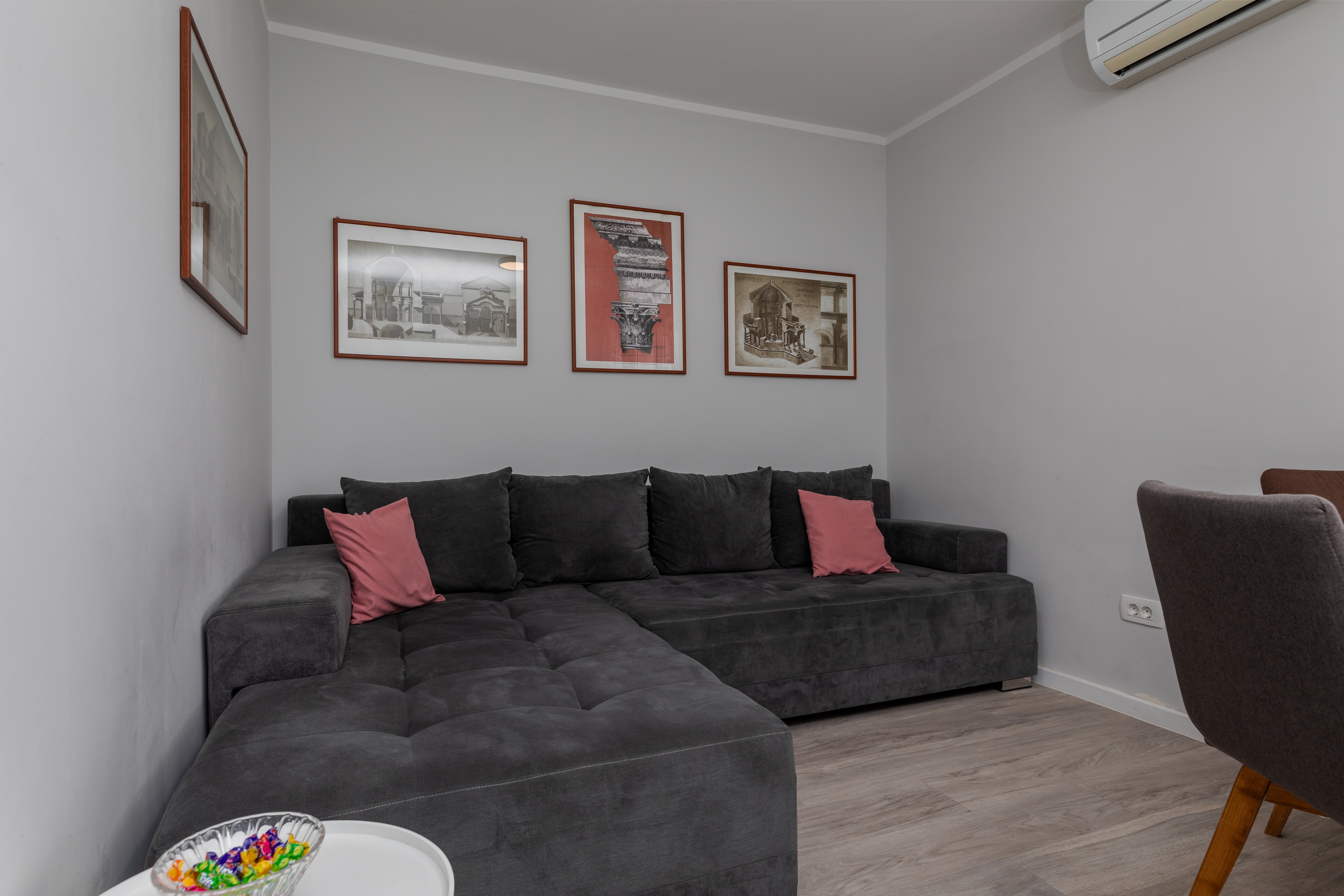 Top Omiš Mimice Top Omiš Mimice