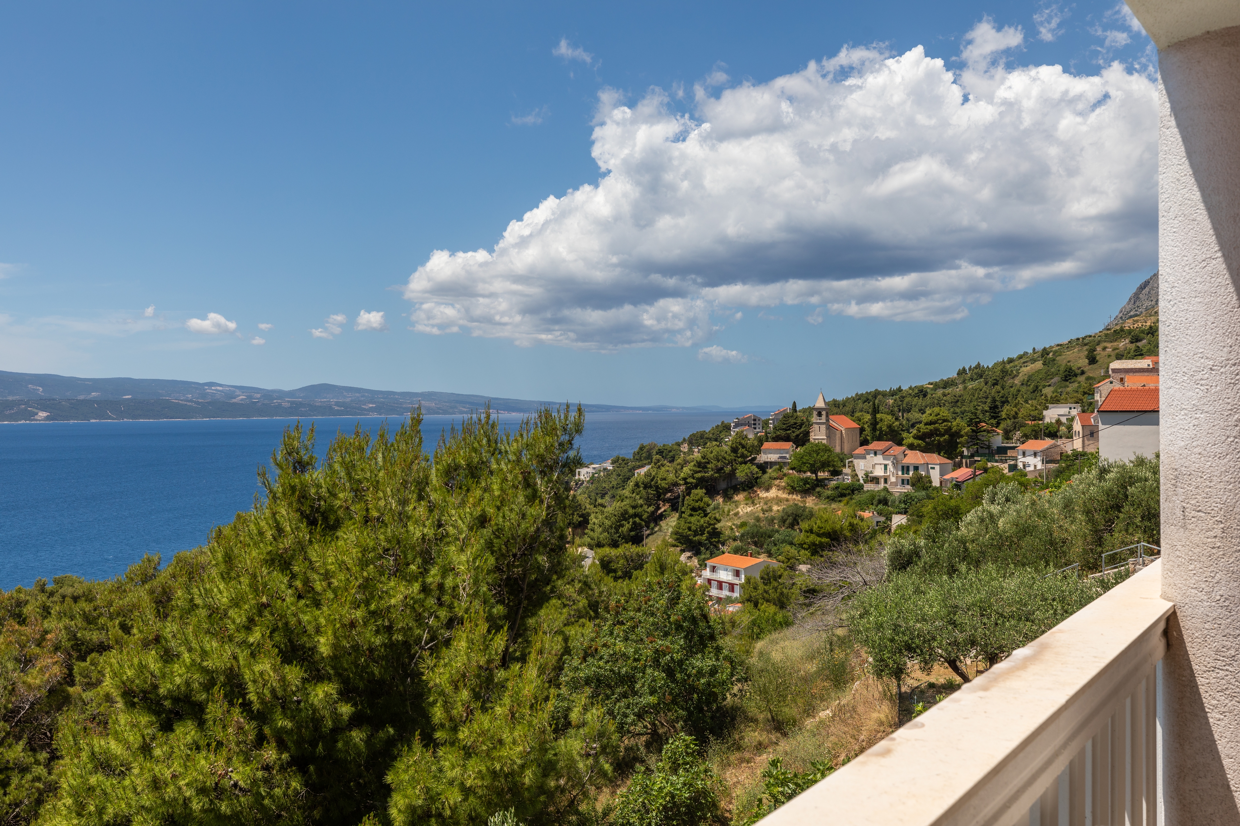 Two bedroom apartment with terrace and sea view Mimice, Omiš  A-c