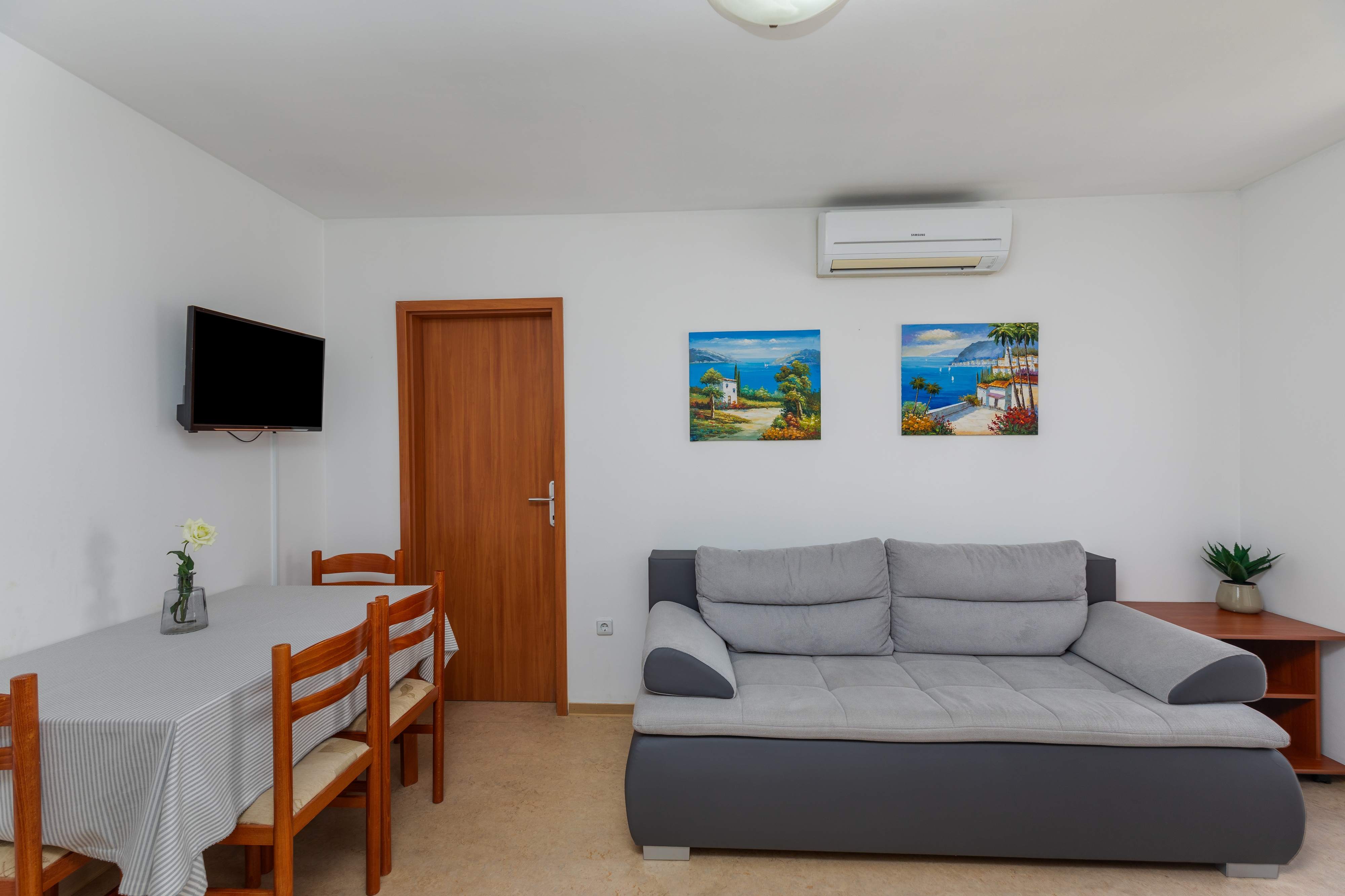 Top Omiš Mimice Top Omiš Mimice