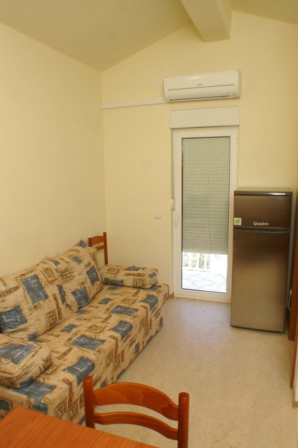 Two bedroom apartment with terrace and sea view Mimice, Omiš (A-2754-f)