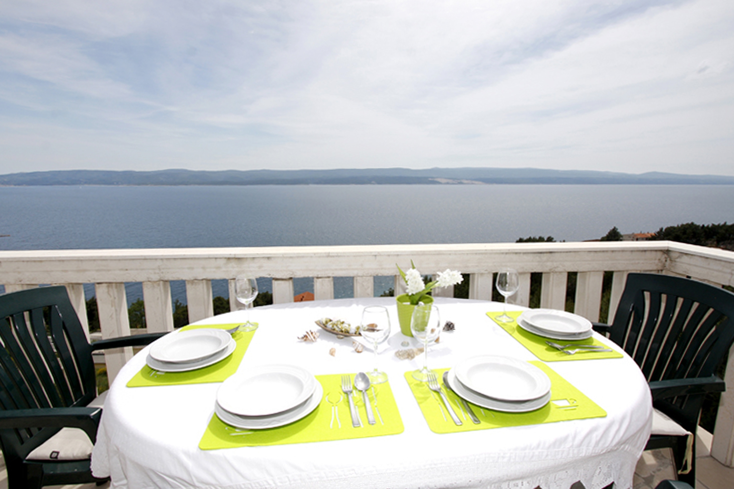 Two bedroom apartment with terrace and sea view Mimice, Omiš  A-f