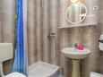 Ванная комната Baška Voda, Ванная комната в размещении типа apartment, WiFi.