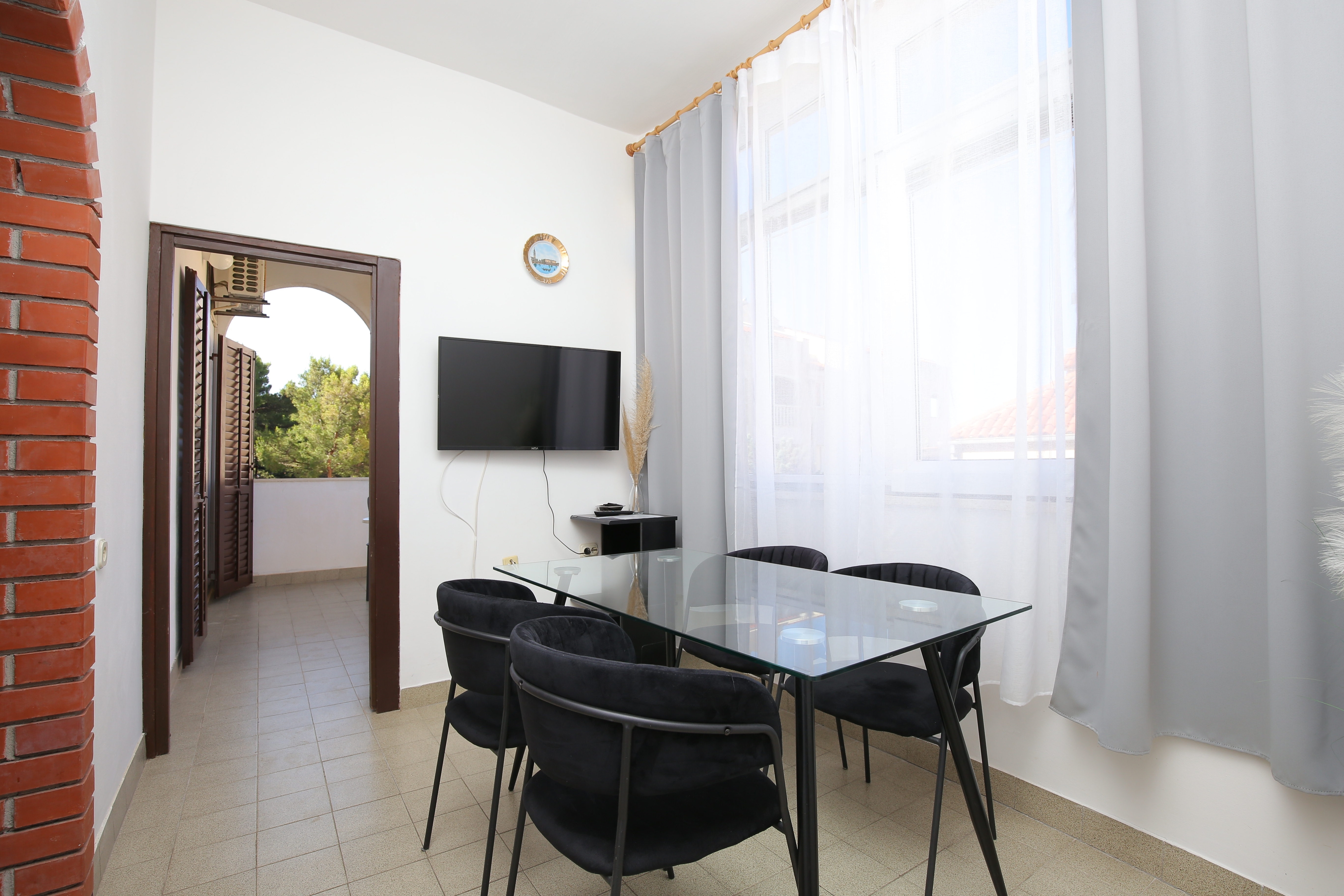Two bedroom apartment with balcony and sea view Baška Voda, Makarska (A-2756-e) Two bedroom apartment with balcony and sea view Baška Voda, Makarska (A-2756-e)