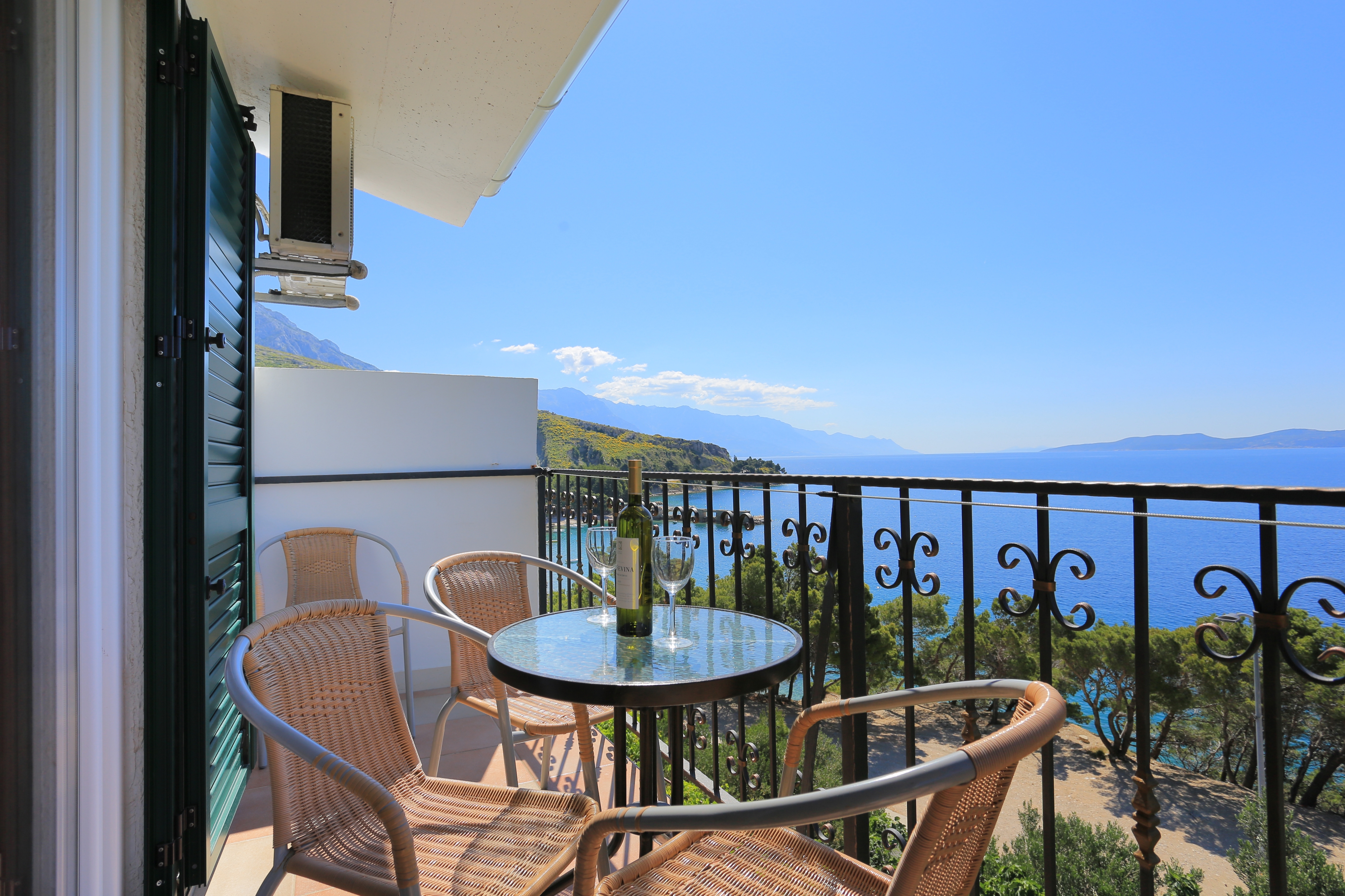 Two bedroom apartment near beach Lokva Rogoznica, Omiš  A-a