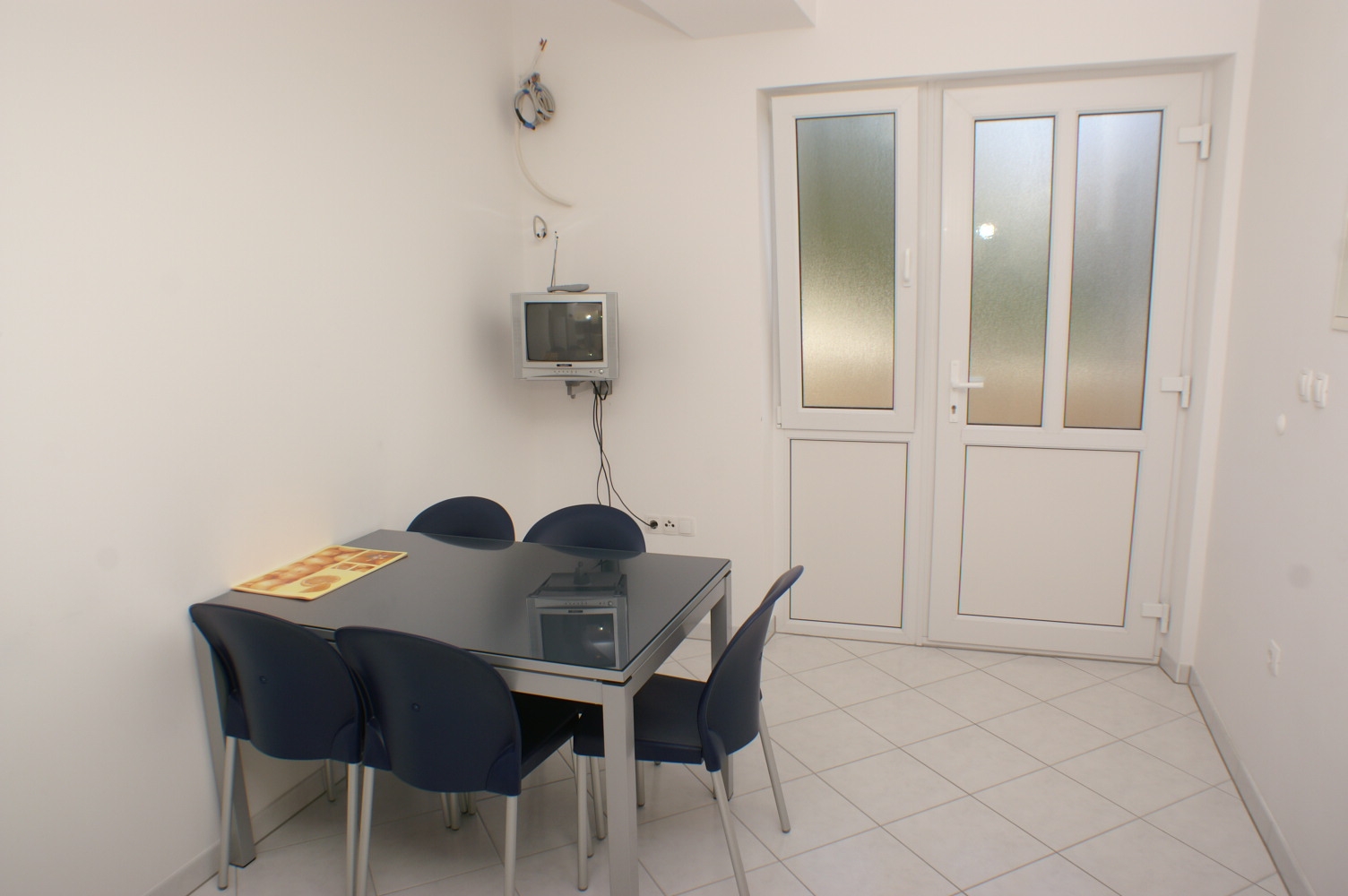 Two bedroom apartment with terrace and sea view Stanići, Omiš (A-2763-a) Two bedroom apartment with terrace and sea view Stanići, Omiš (A-2763-a)