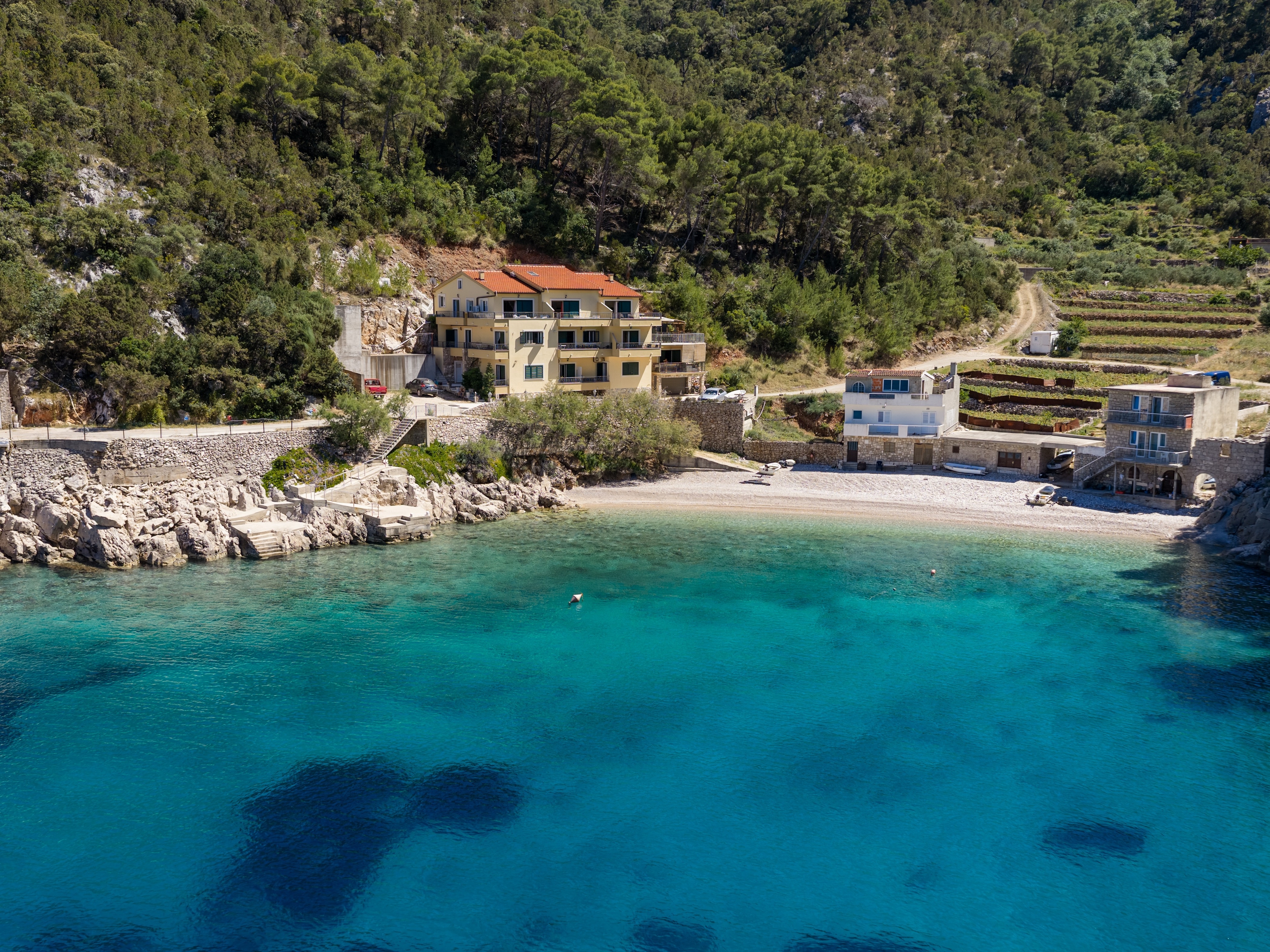 Appartement dune chambre prés de la plage Baie Mala Pogorila, Hvar (A-27650-b)