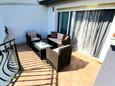 Podstrana, Терраса в размещении типа apartment, с видом на море, Домашние животные допускаются и WiFi.