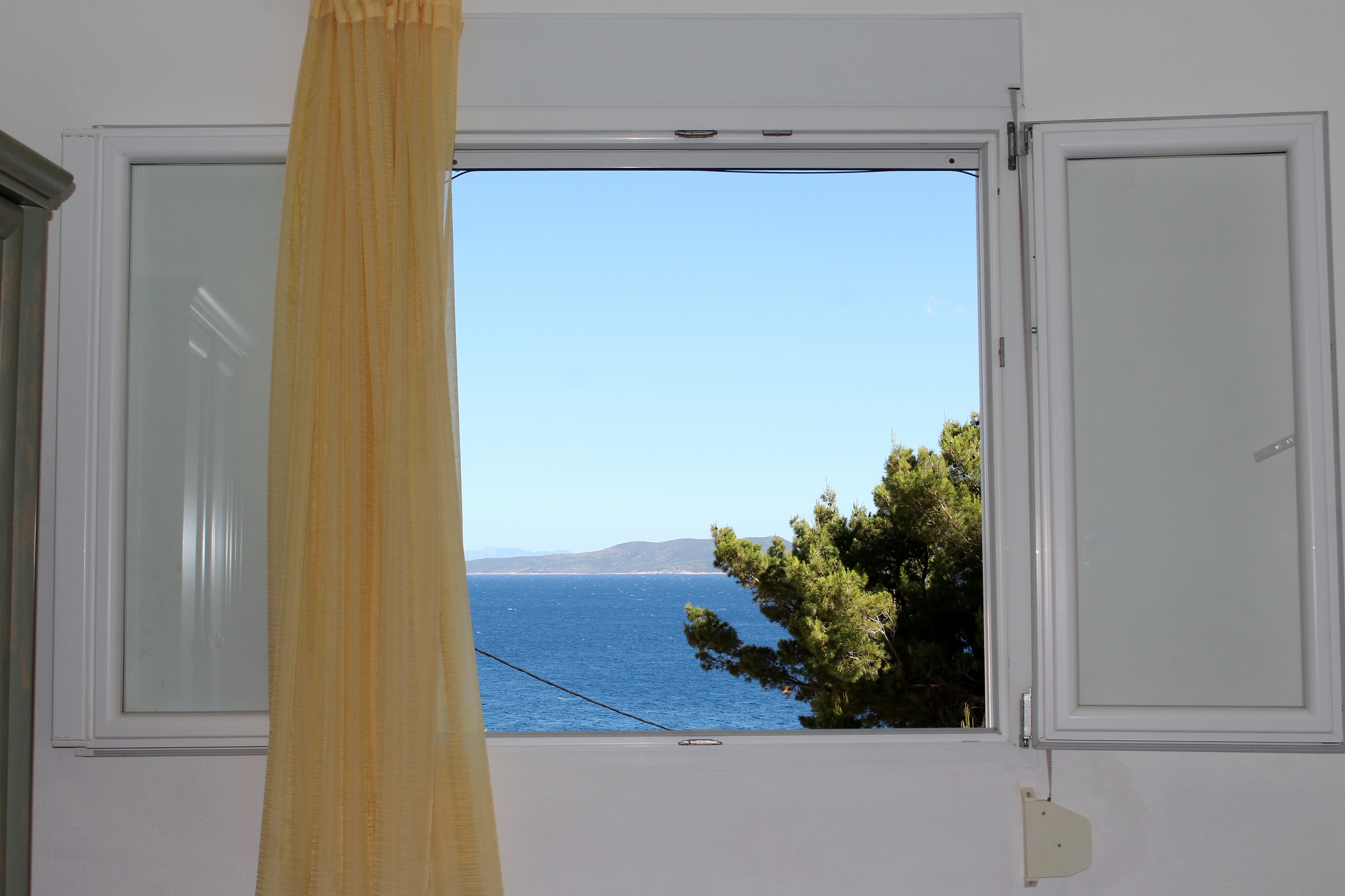 Two bedroom apartment near beach Mimice, Omiš  A-a