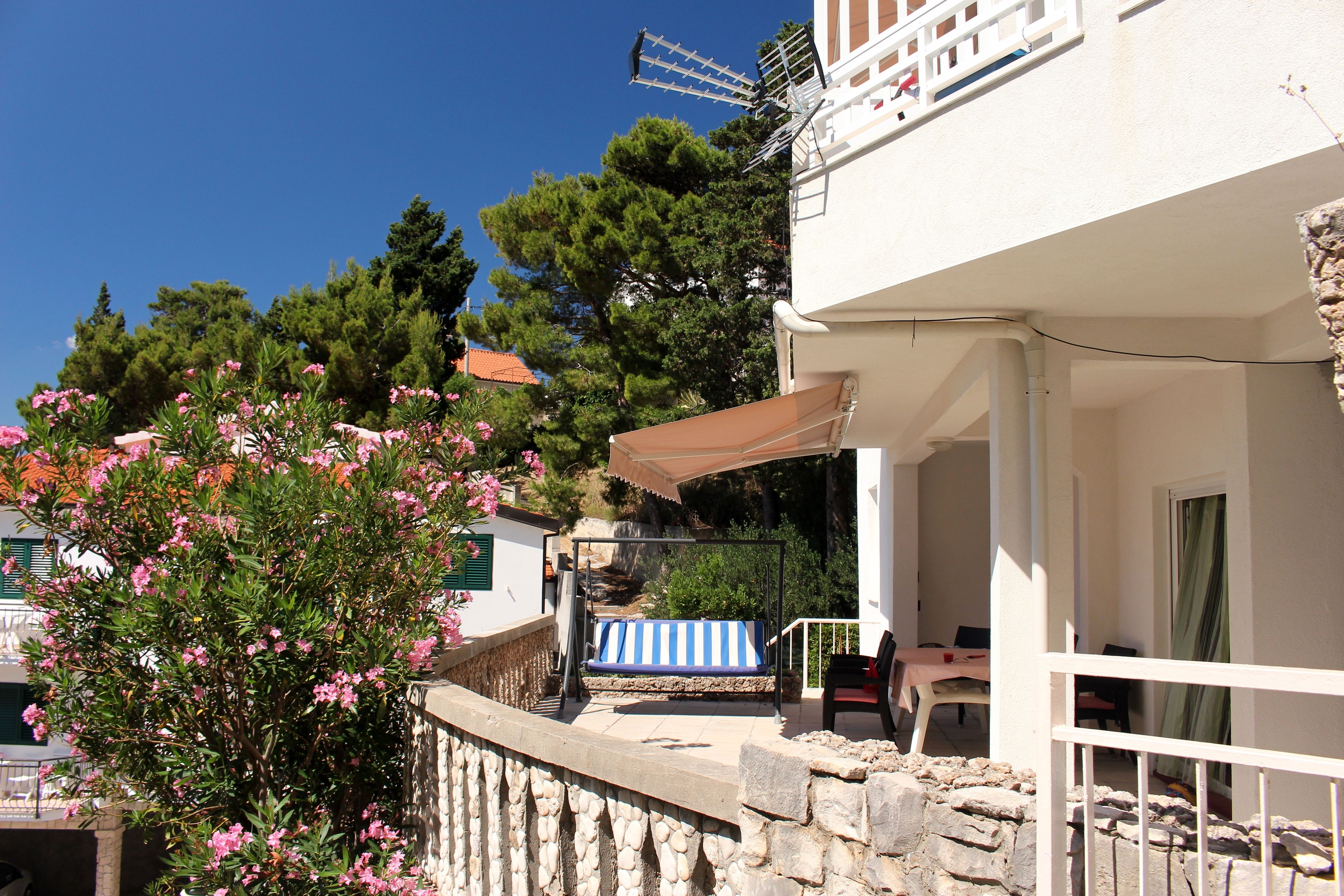 Two bedroom apartment near beach Mimice, Omiš (A-2774-a)