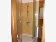 Bathroom Mimice, Bathroom in the apartment, (pet friendly) and WiFi.