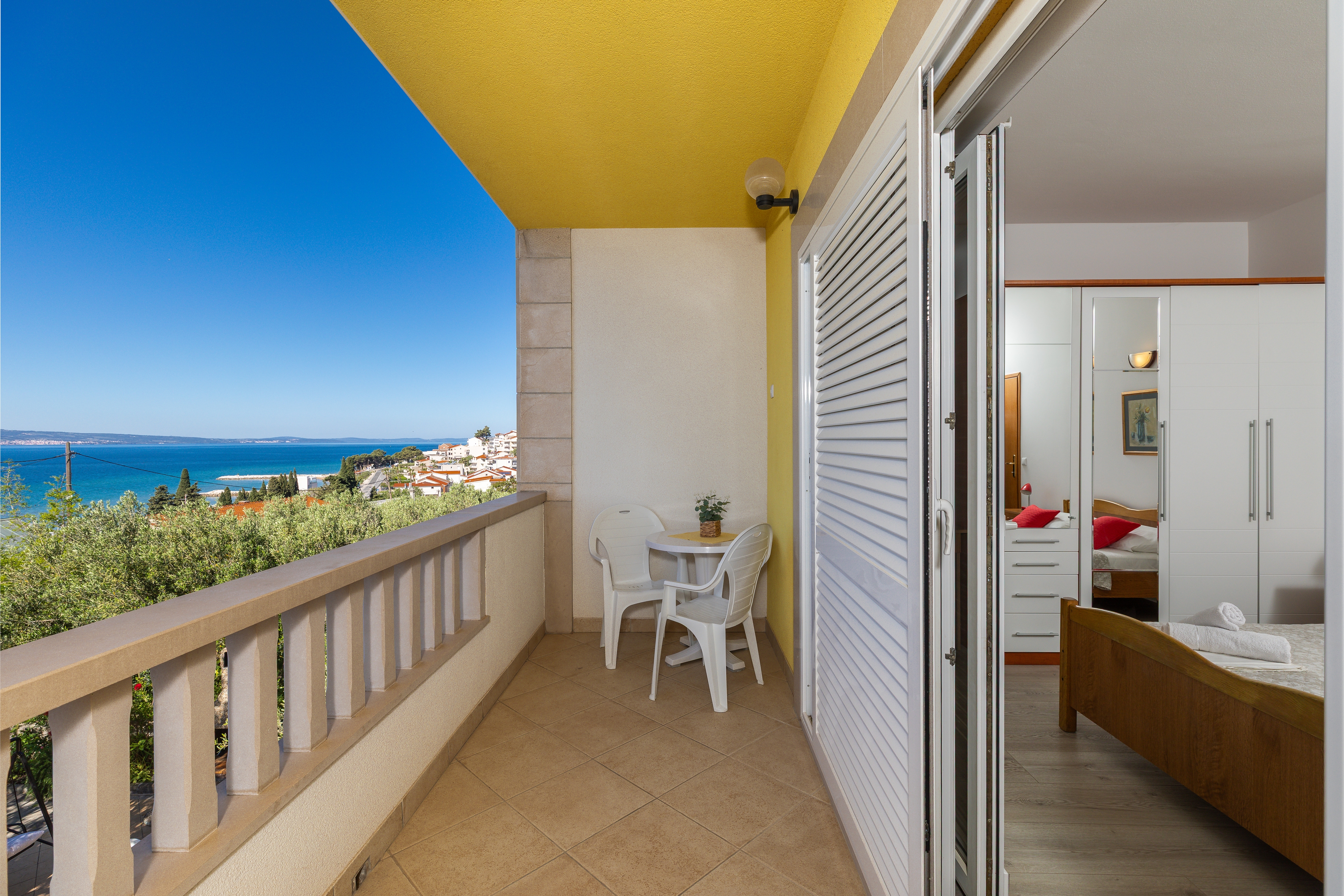 Two bedroom apartment with balcony and sea view Duće, Omiš (A-2778-a)