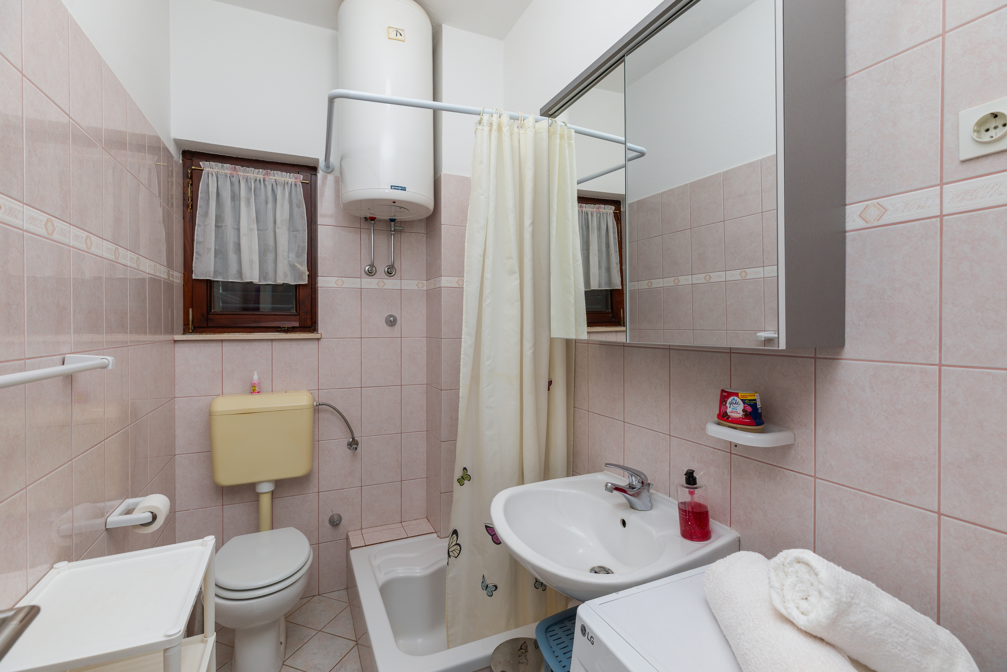 Two bedroom apartment with terrace and sea view Duće, Omiš  A-c