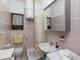 Bathroom 1 Duće, Bathroom 1 in the apartment, WiFi.