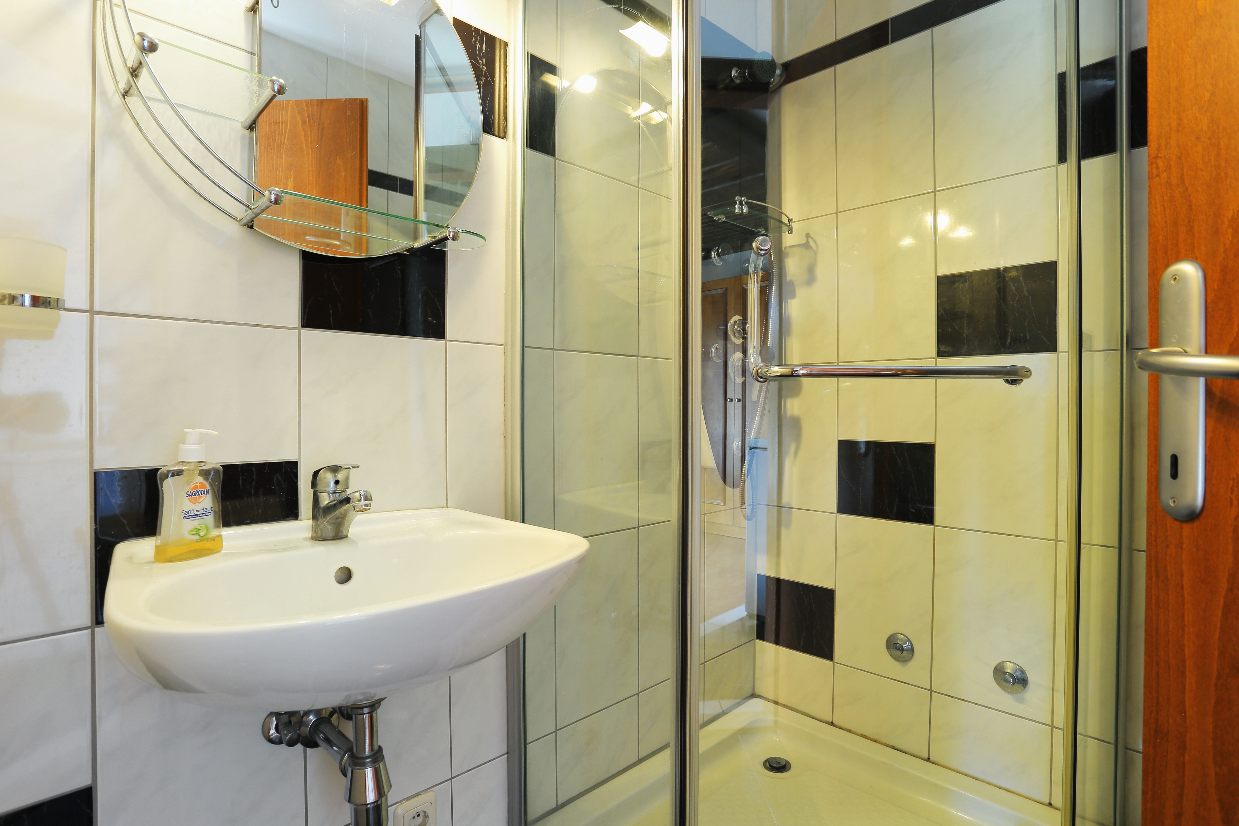 Top Omiš Nemira Top Omiš Nemira