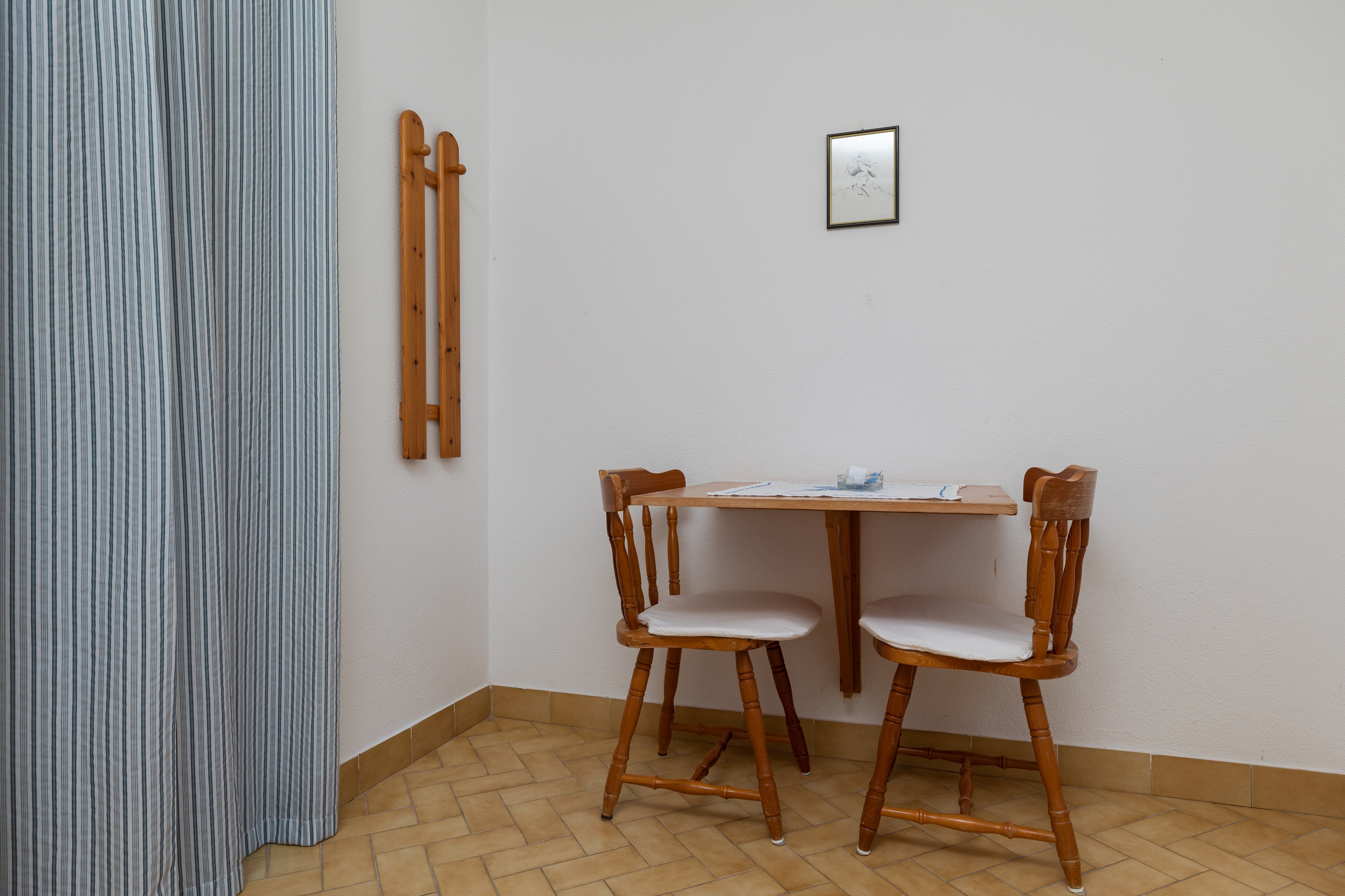 One bedroom apartment near beach Nemira, Omiš  A-a