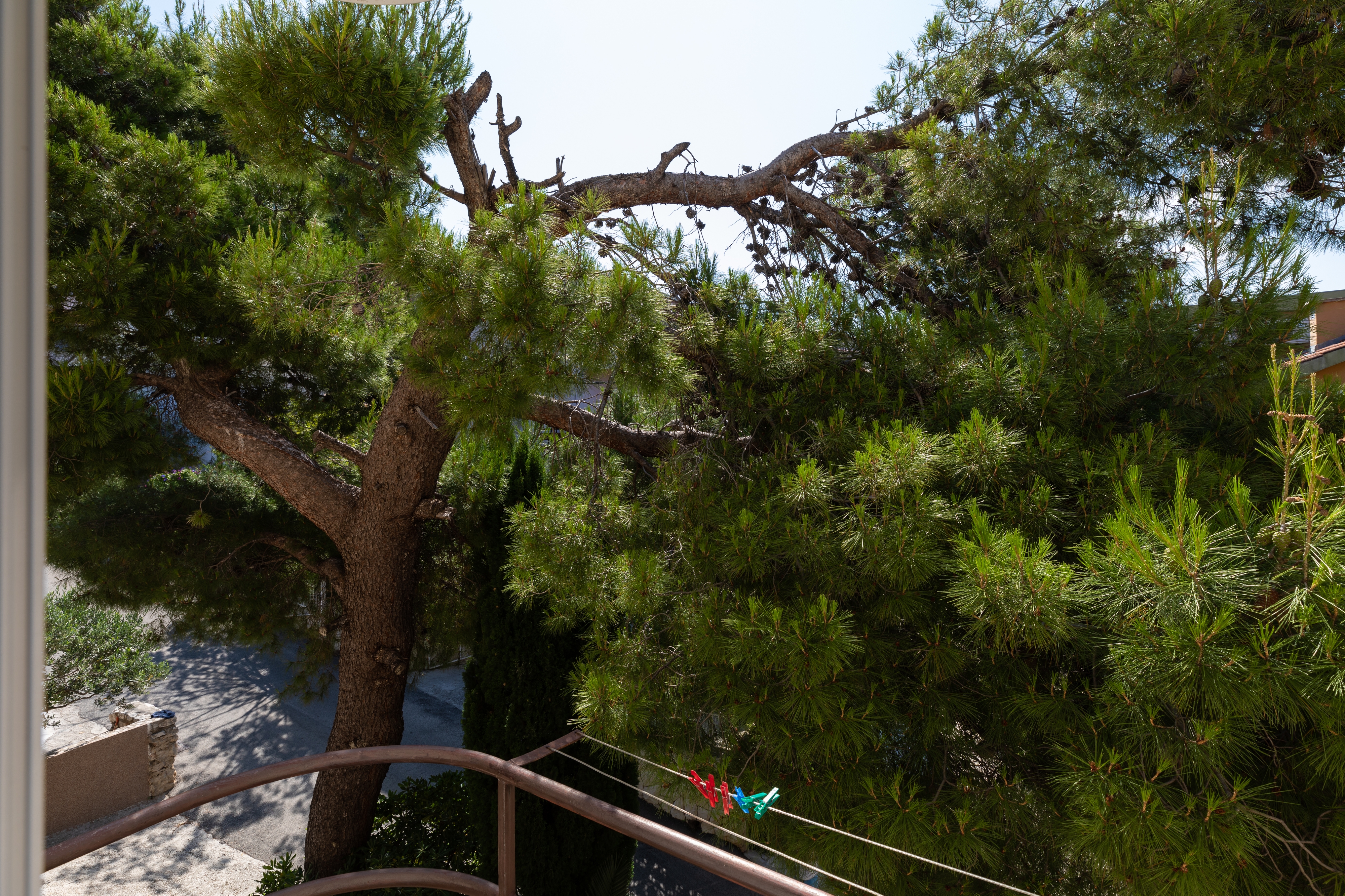 One bedroom apartment near beach Nemira, Omiš  A-b