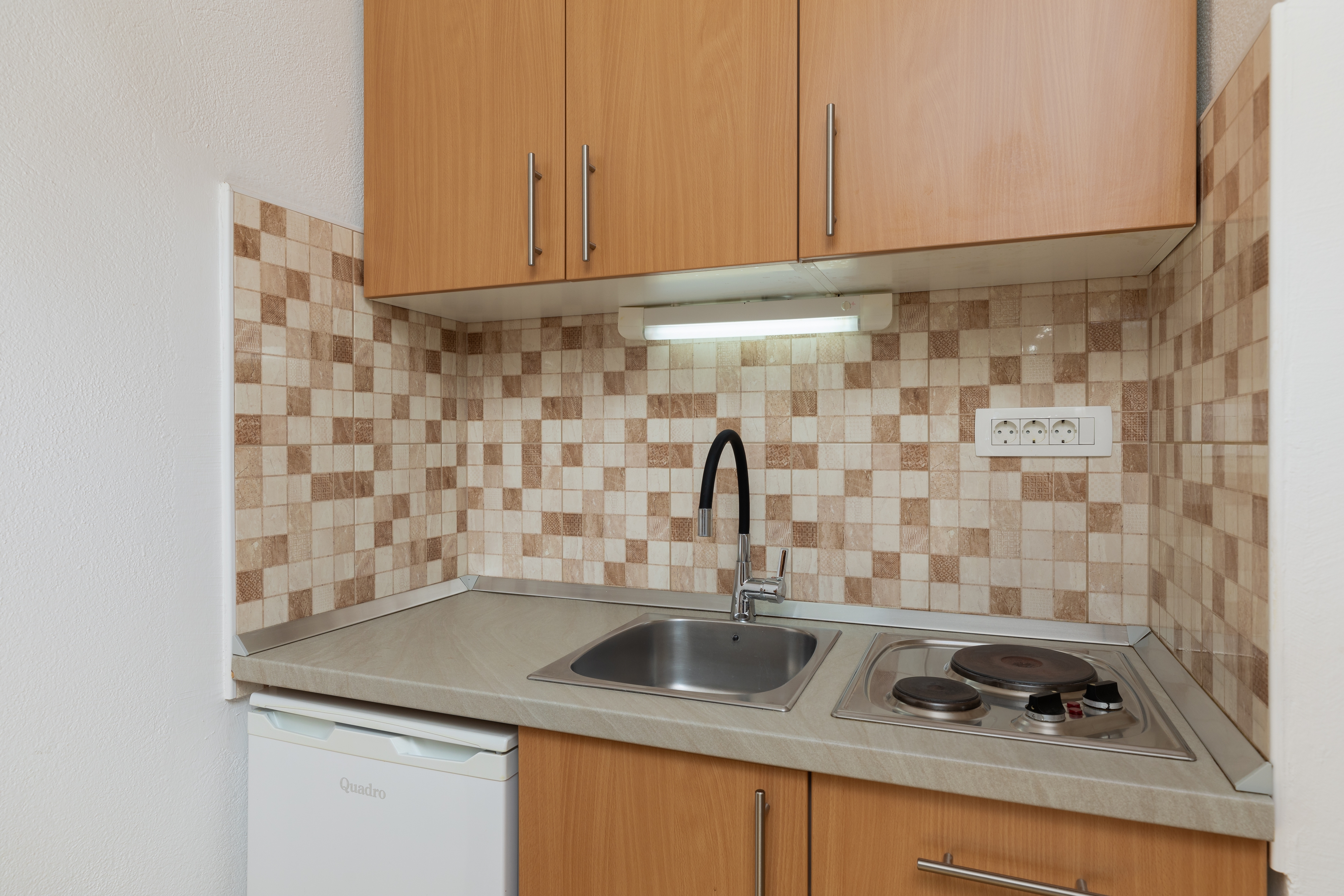 One bedroom apartment near beach Nemira, Omiš  A-b