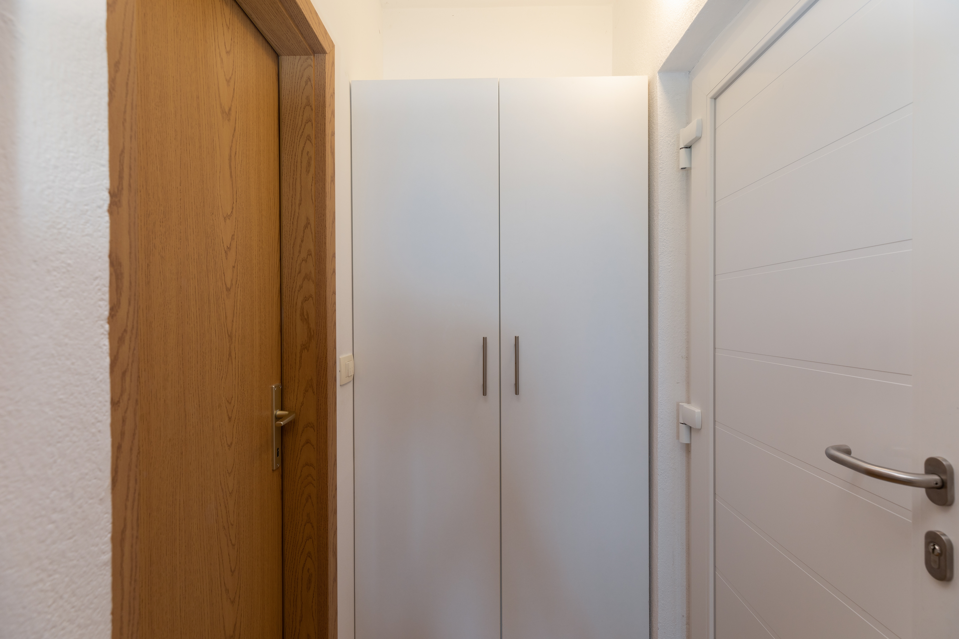 One bedroom apartment near beach Nemira, Omiš  A-d