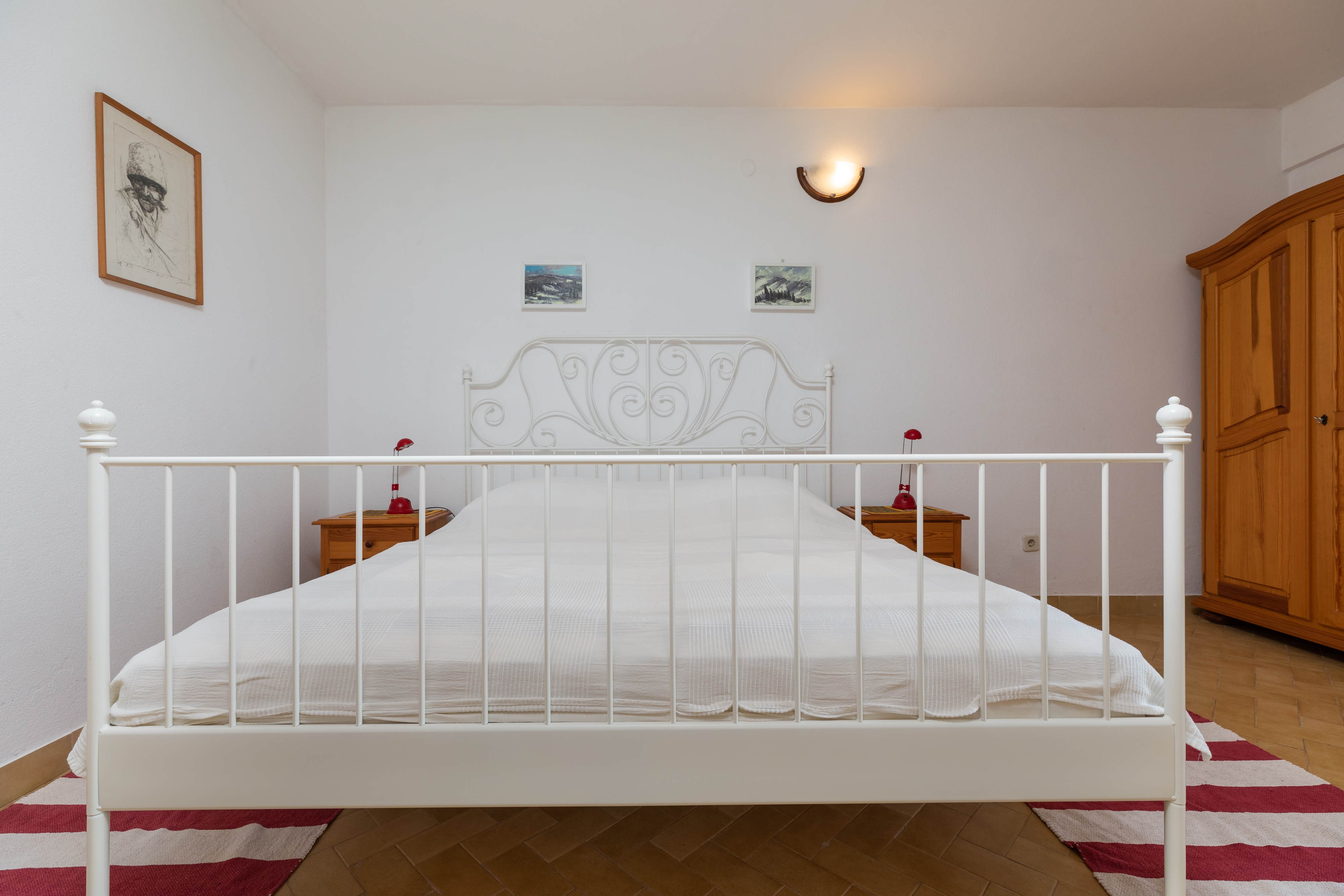 One bedroom apartment near beach Nemira, Omiš  A-e