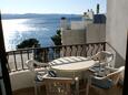 Nemira, Terrace in the apartment, with a sea view, (pet friendly) and WiFi.