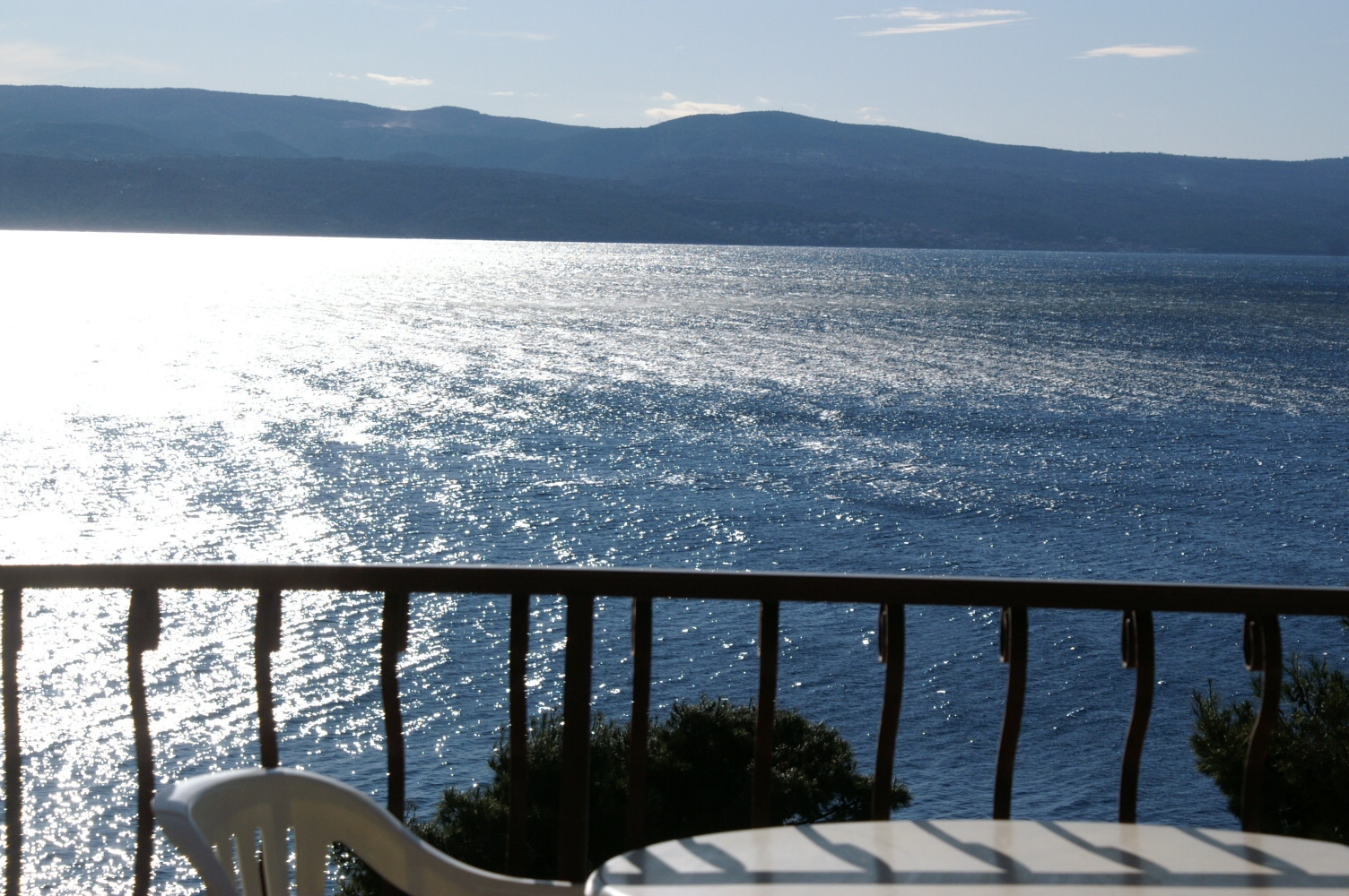 One bedroom apartment near beach Nemira, Omiš  A-g