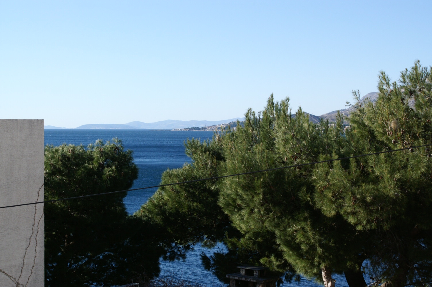 One bedroom apartment near beach Nemira, Omiš  A-g
