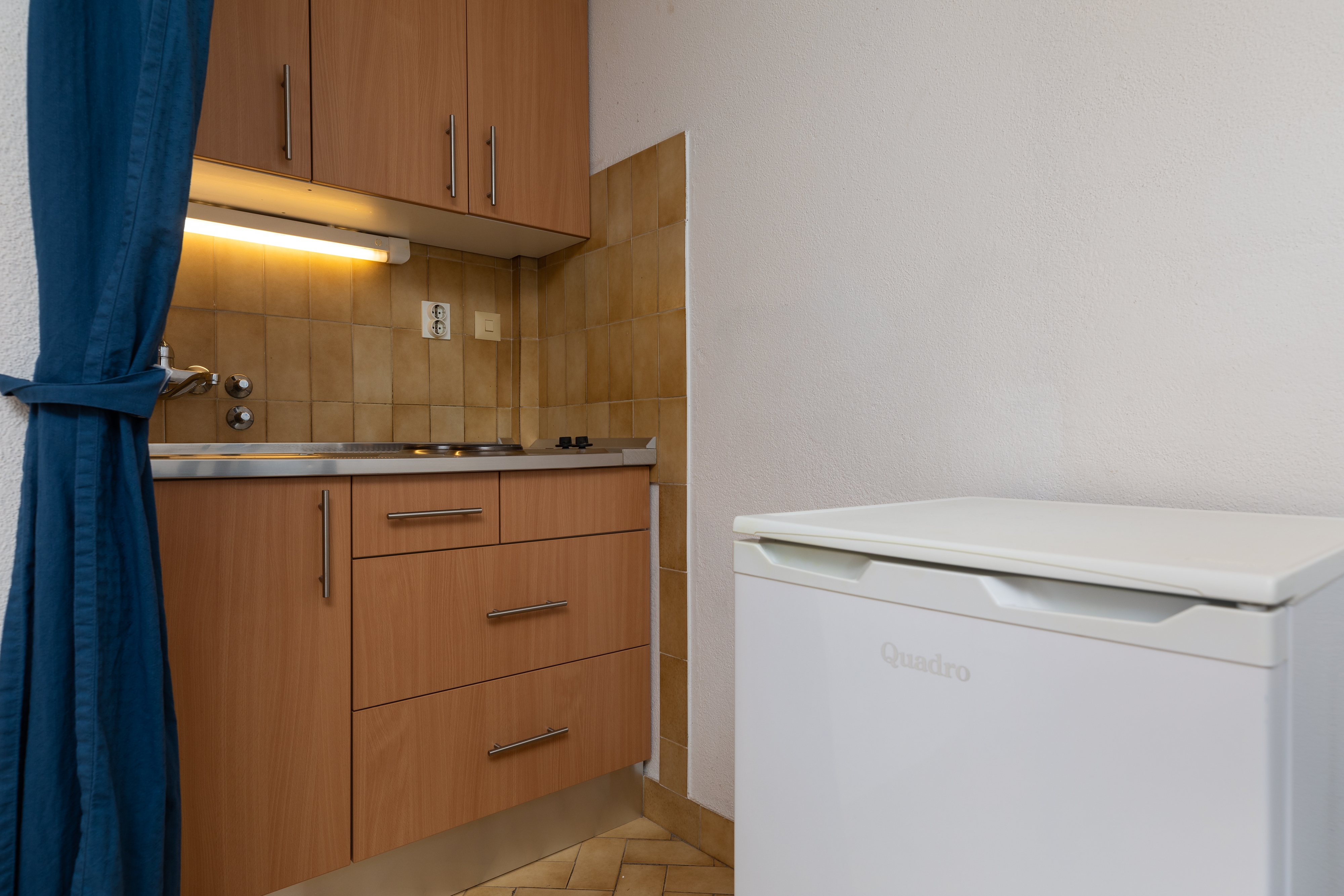 Studio flat near beach Nemira, Omiš  AS-b