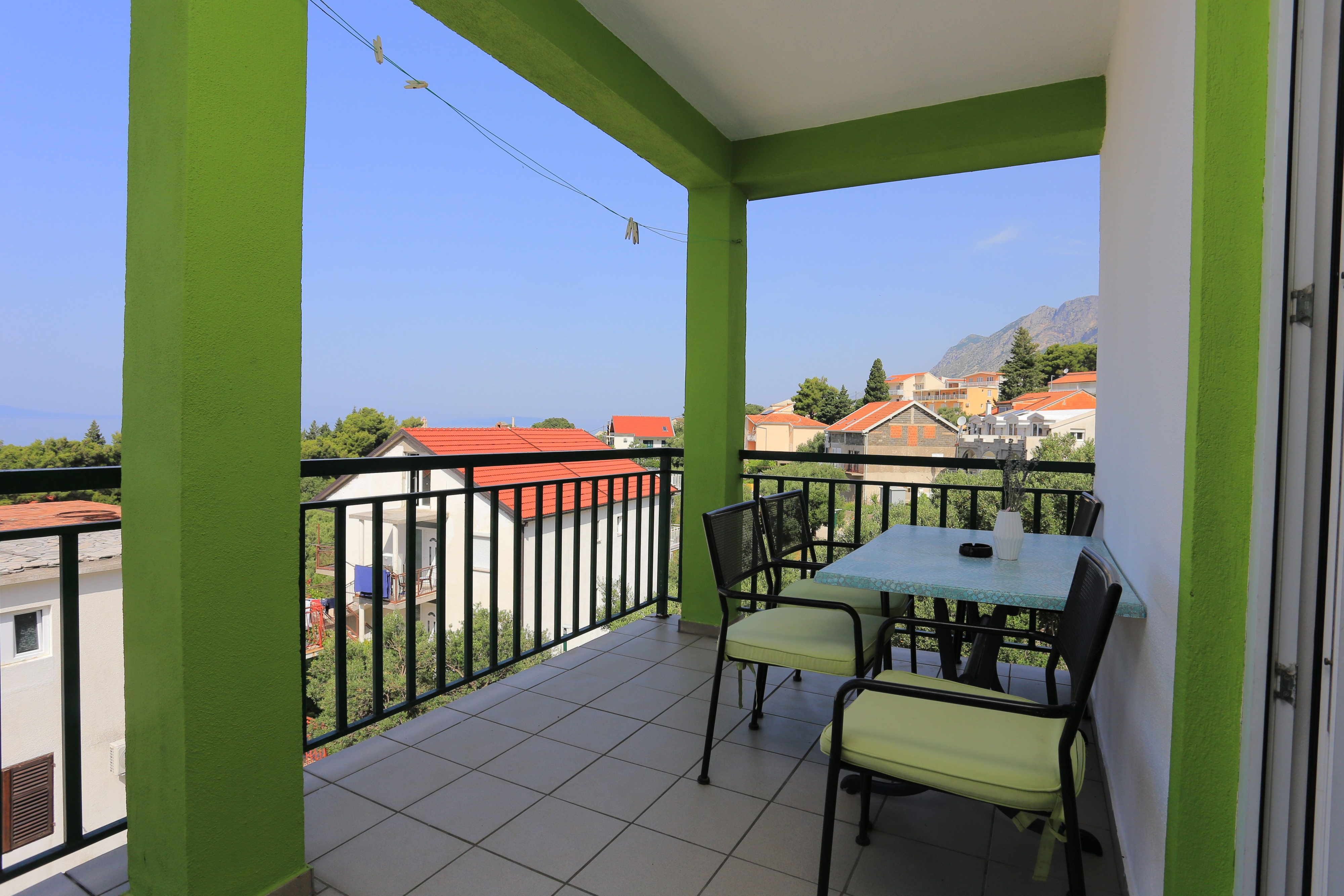 Garçonnière avec la terrasse et la vue sur le mer Gradac, Makarska (AS-2784-e)
