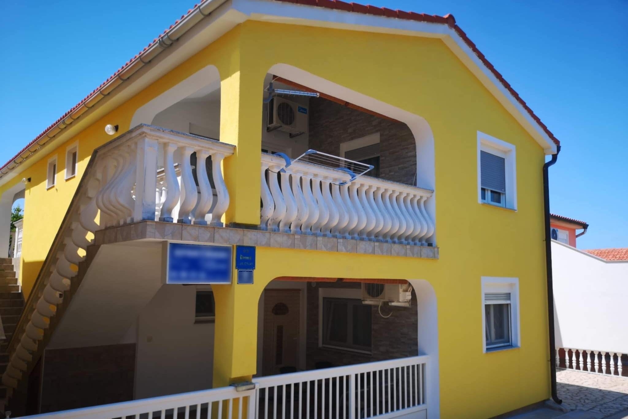 Appartement dune chambre avec la terrasse et la vue sur le mer Vir - Lozice, Vir (A-27844-a)